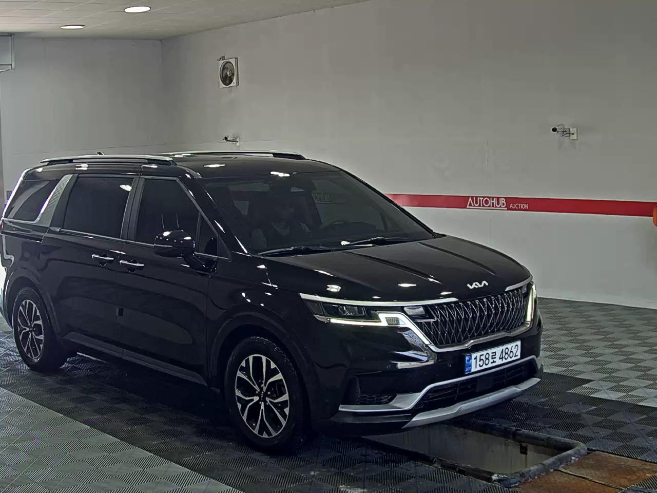 2023 - kia carnival