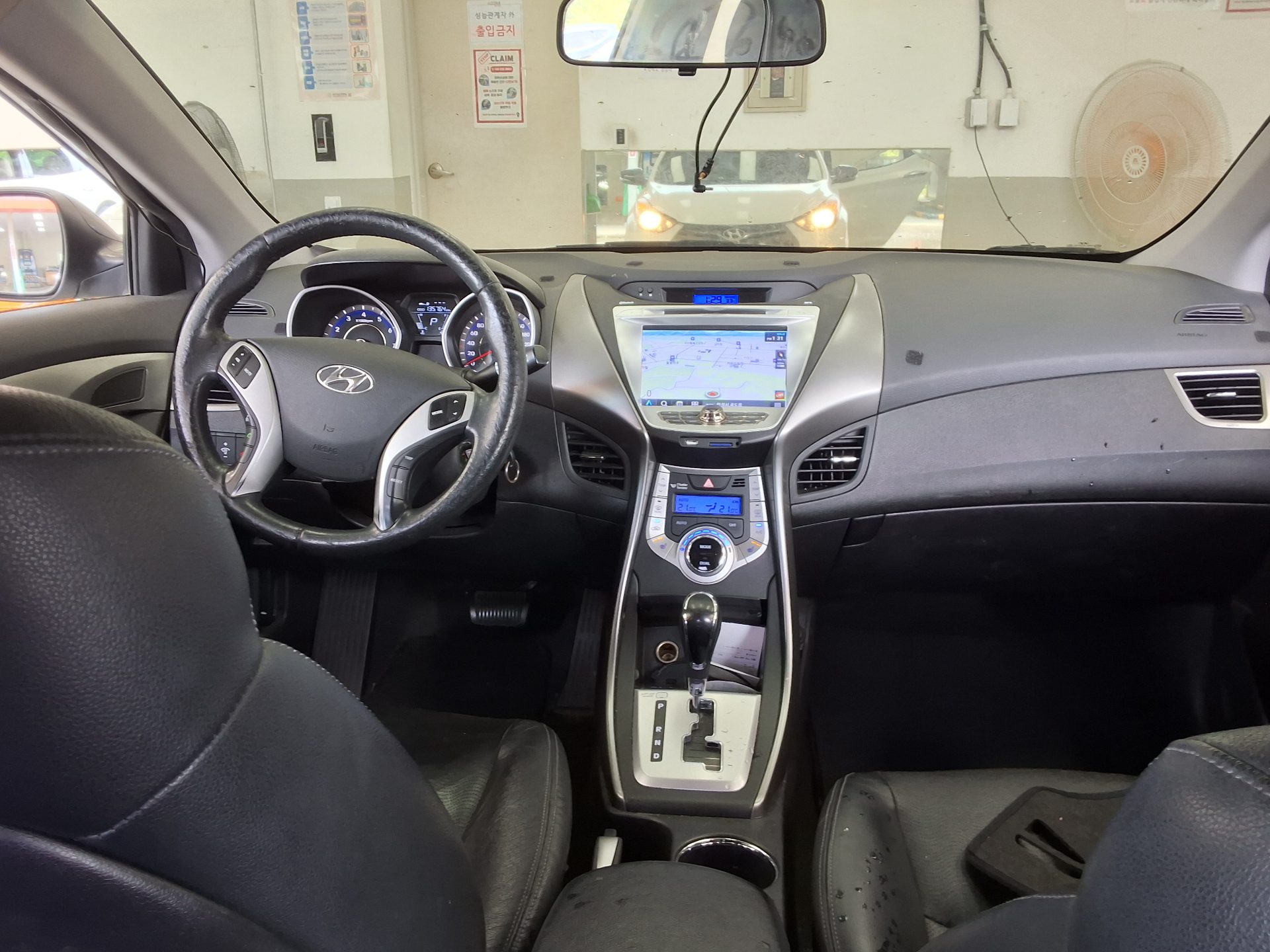 2012 - hyundai avante