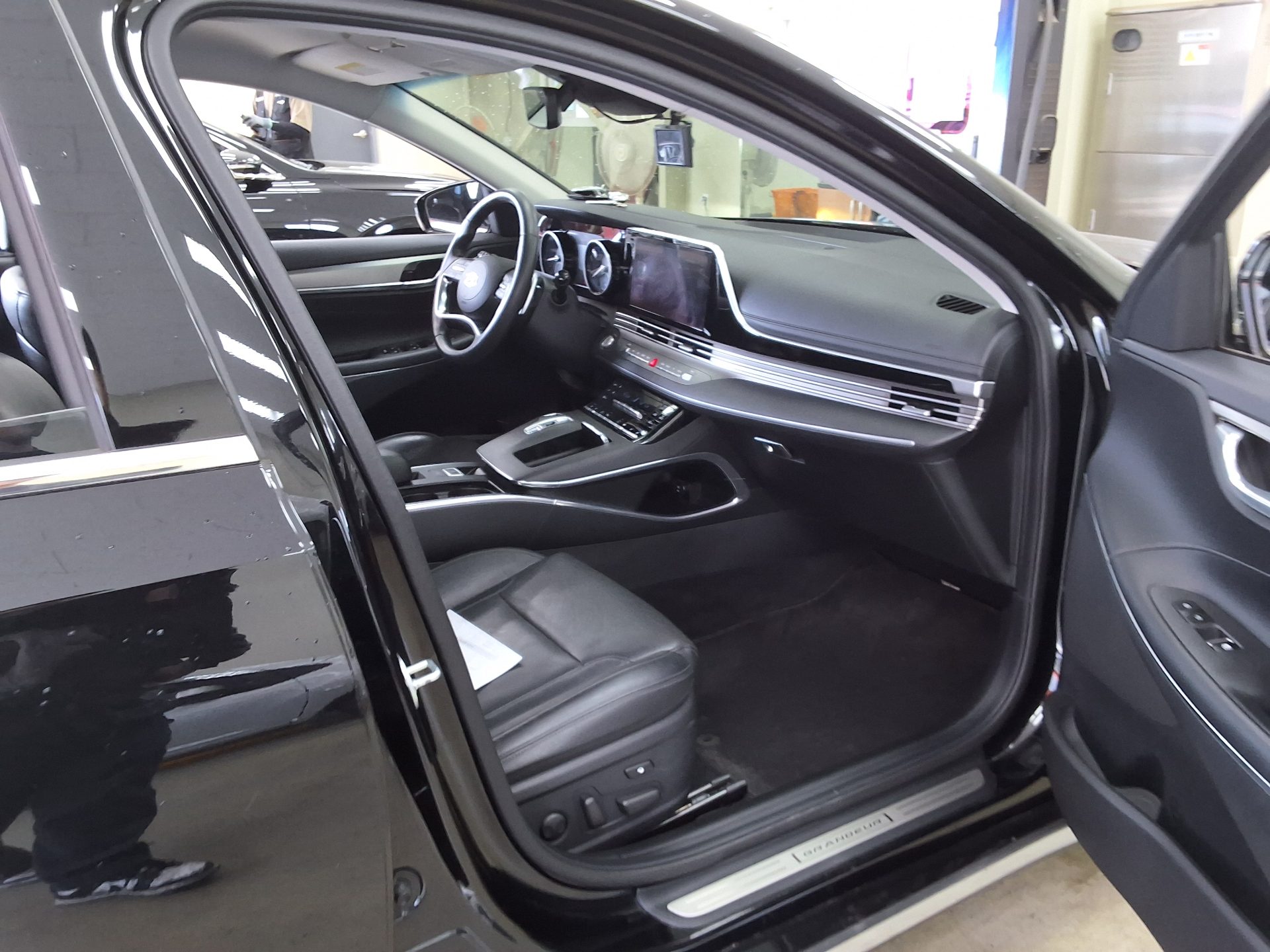 2020 - hyundai grandeur
