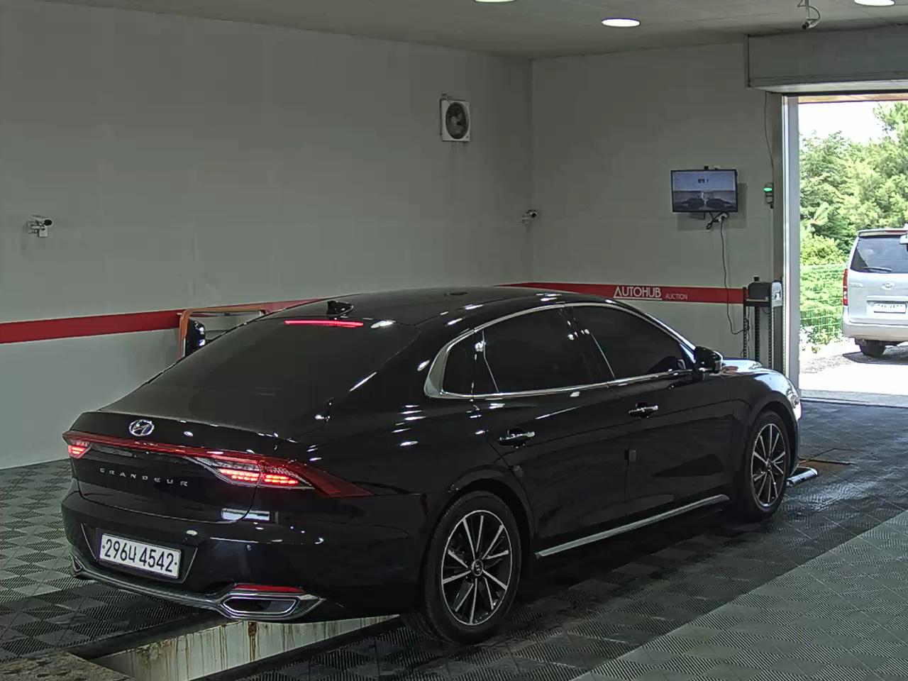 2020 - hyundai grandeur