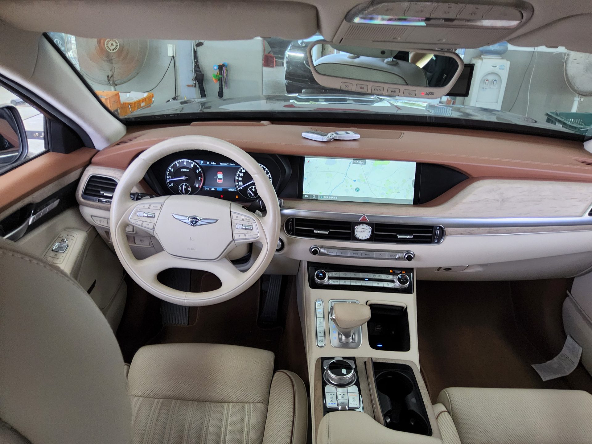 2021 - genesis g90