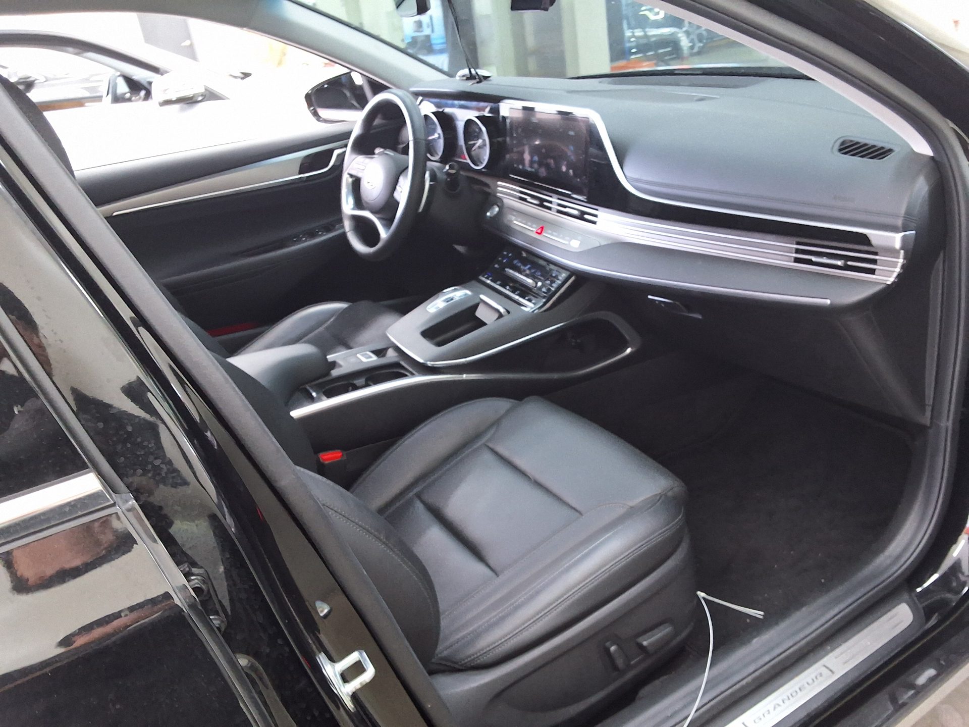 2021 - hyundai grandeur