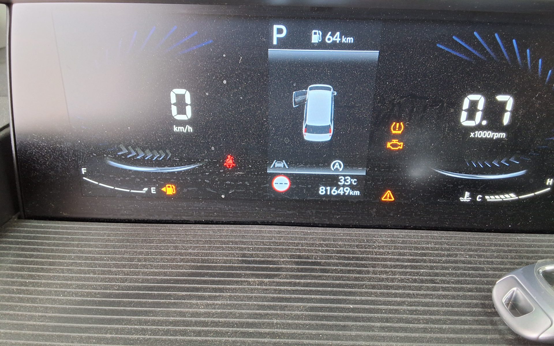 2022 - hyundai staria