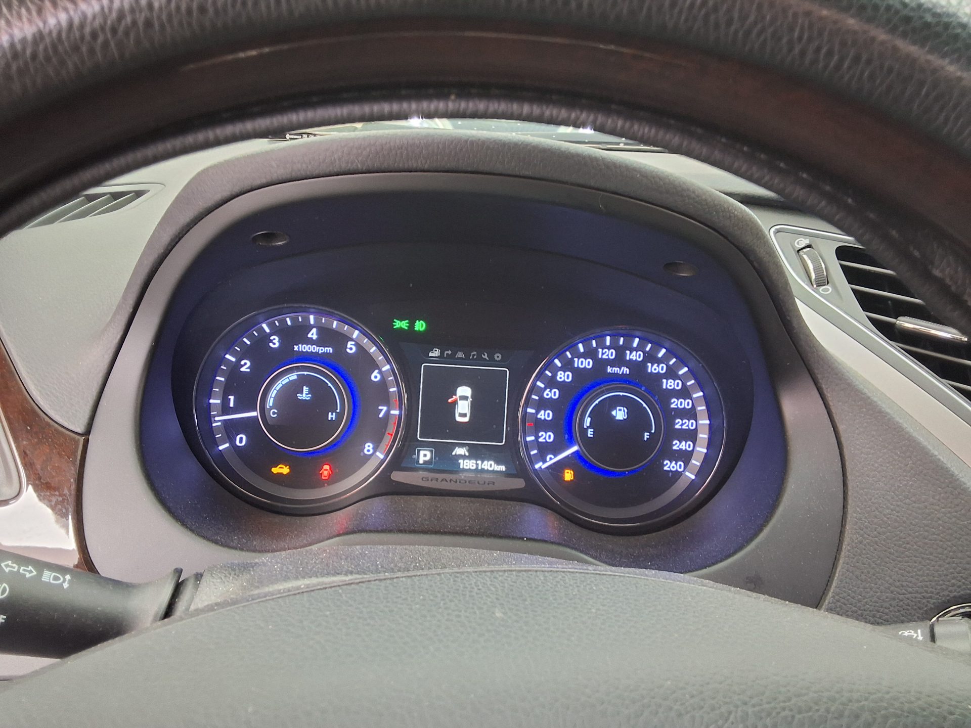 2016 - hyundai grandeur