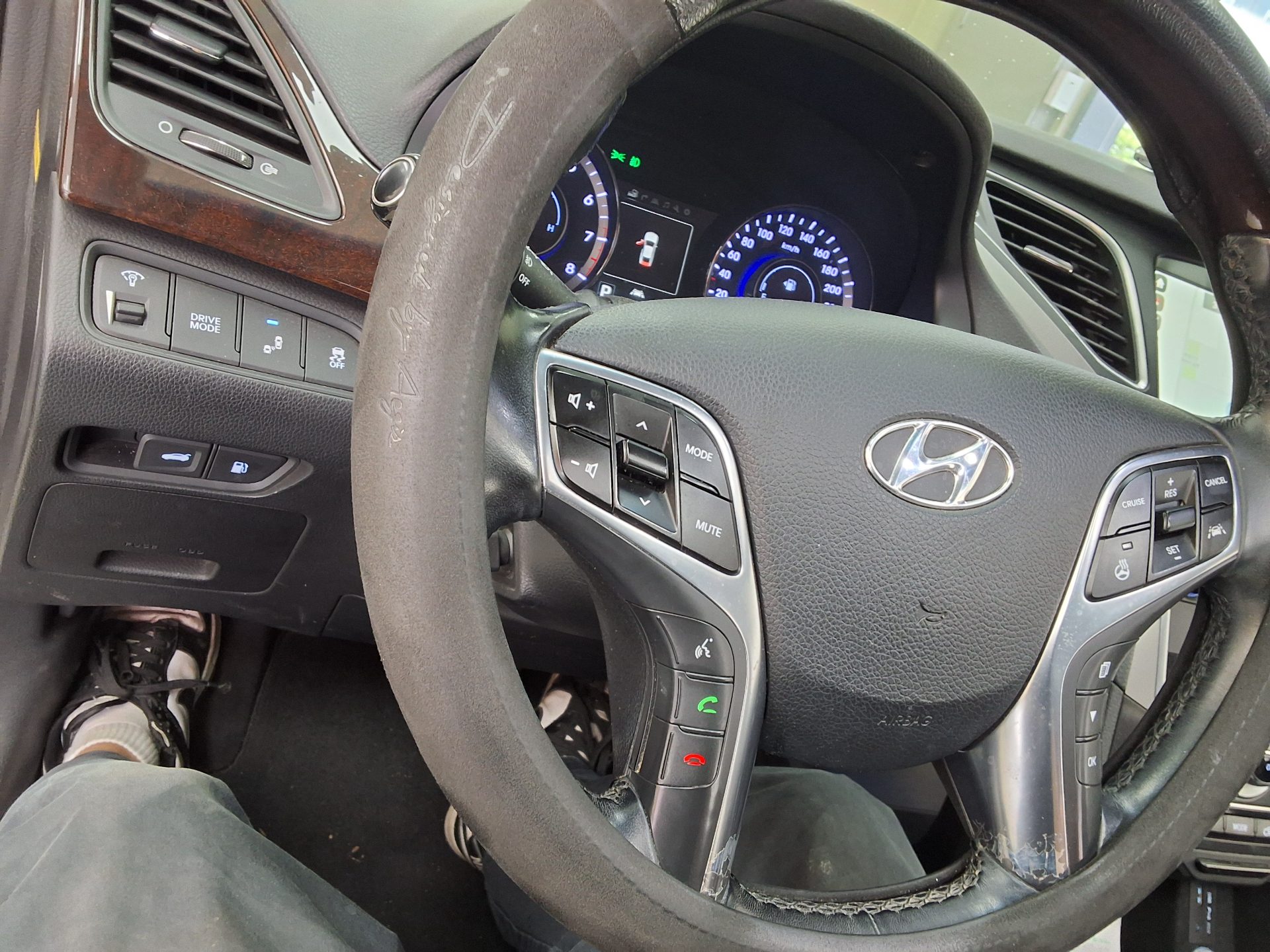 2016 - hyundai grandeur