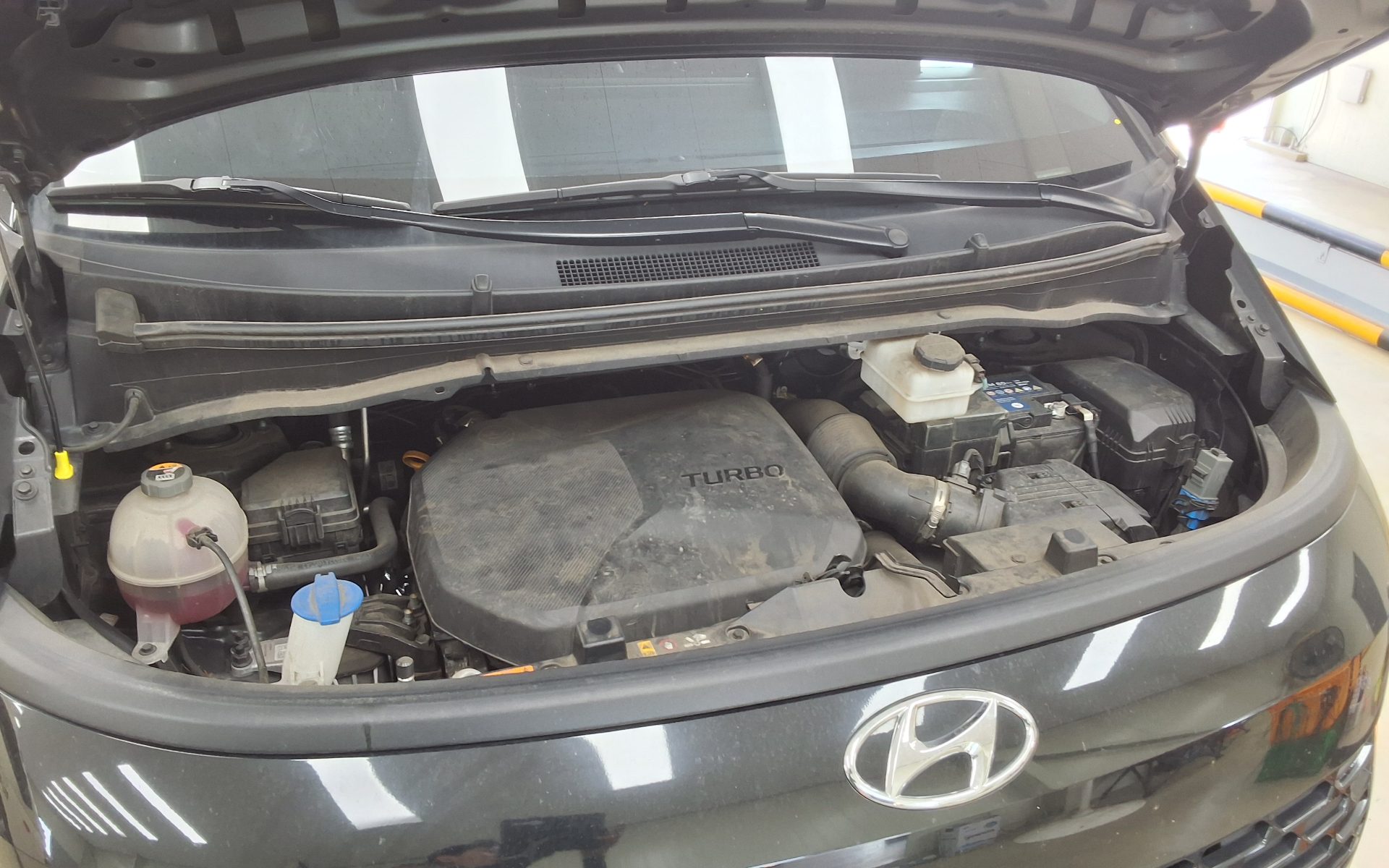 2022 - hyundai staria