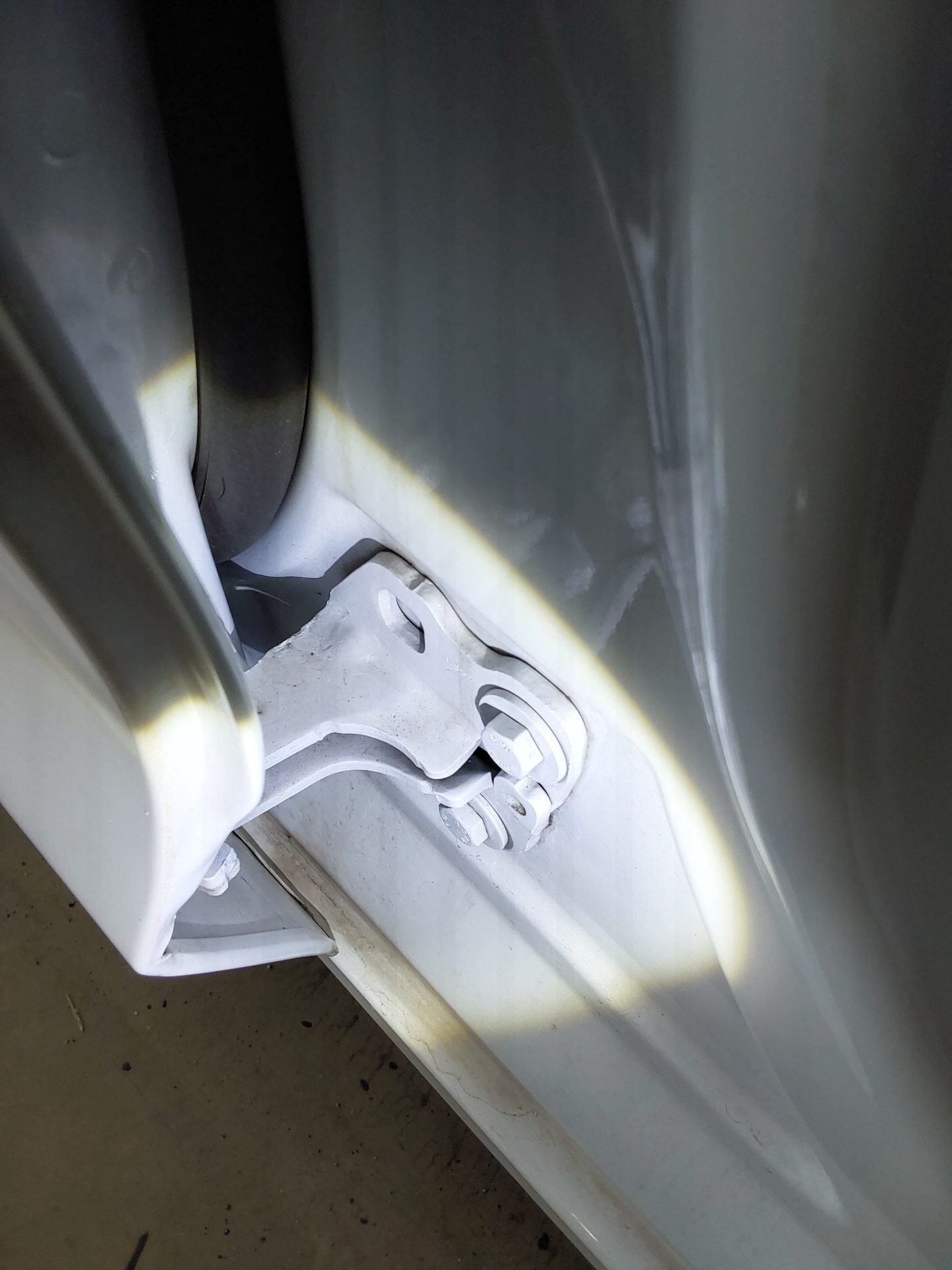 2022 - tesla model 3