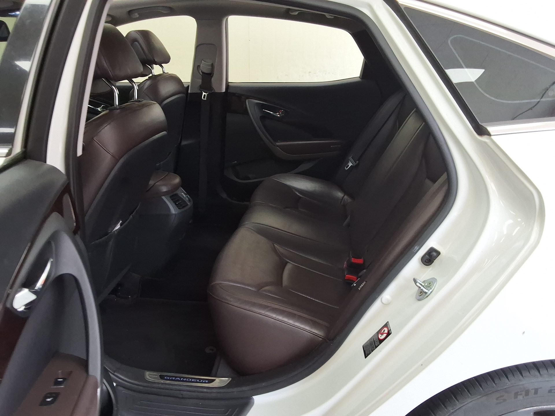 2016 - hyundai grandeur