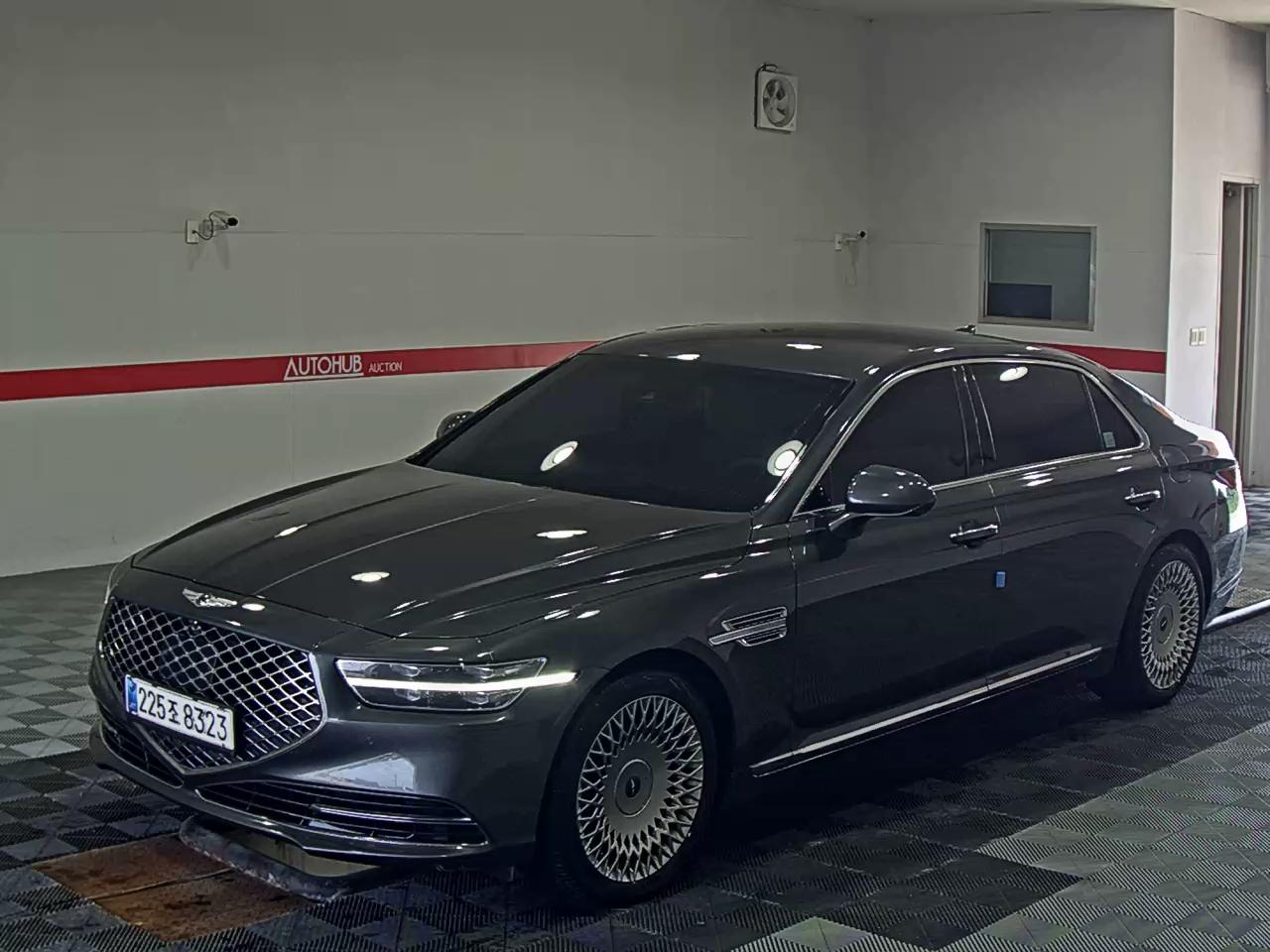 2021 - genesis g90