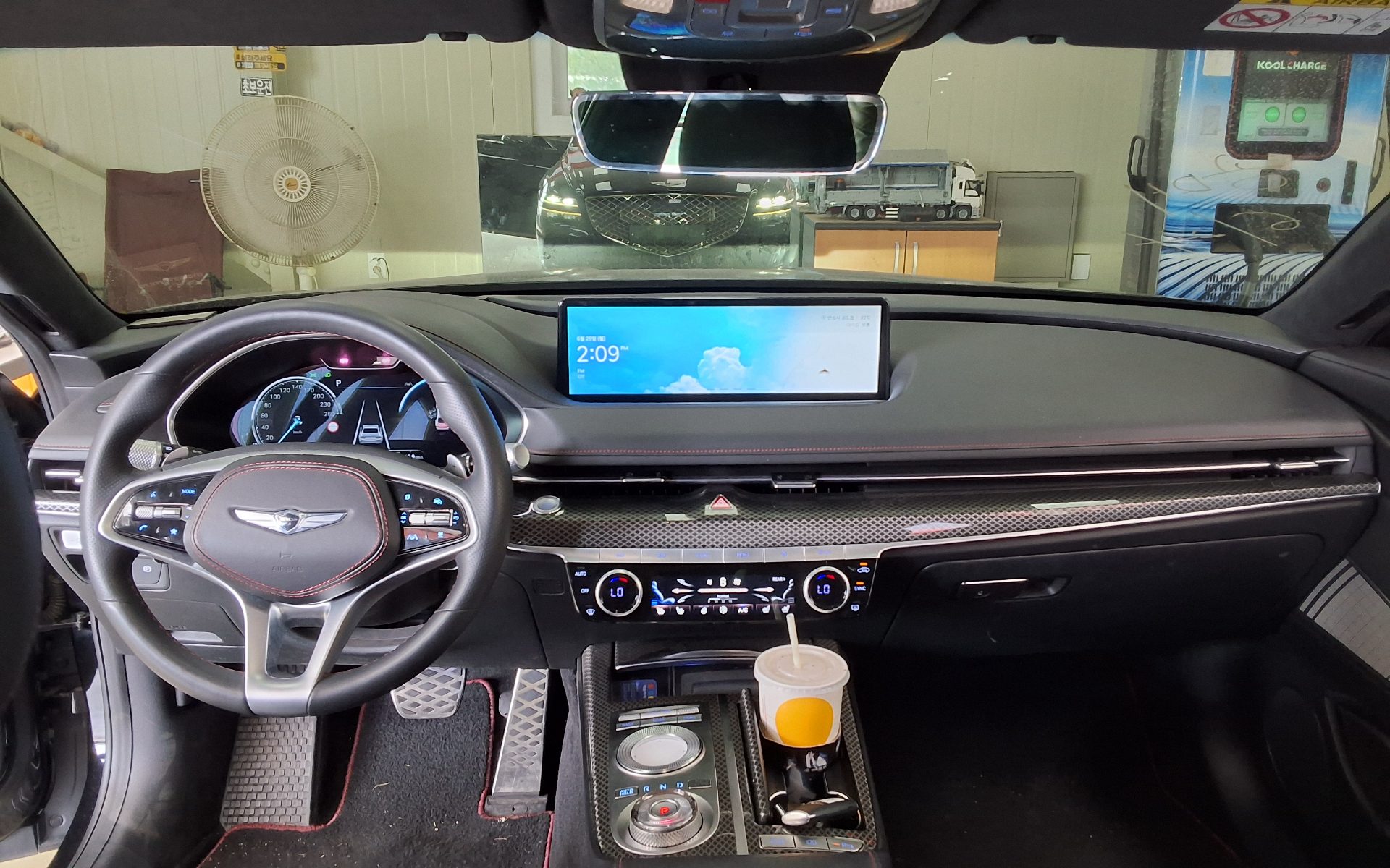 2022 - genesis g80