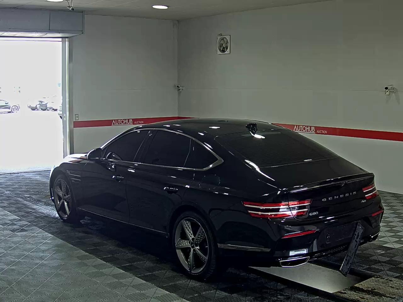 2022 - genesis g80