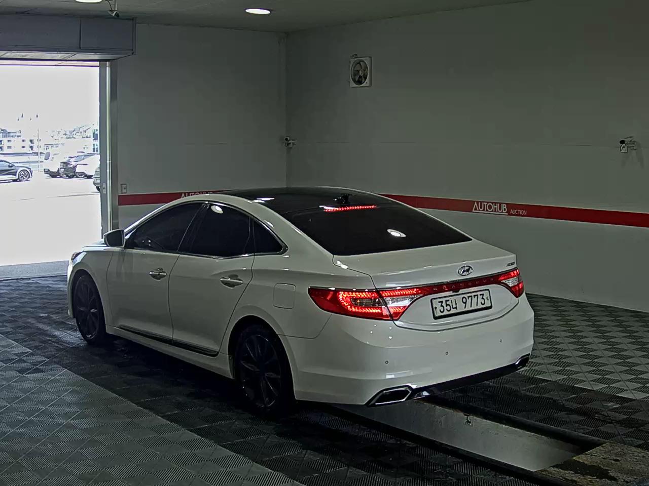 2016 - hyundai grandeur