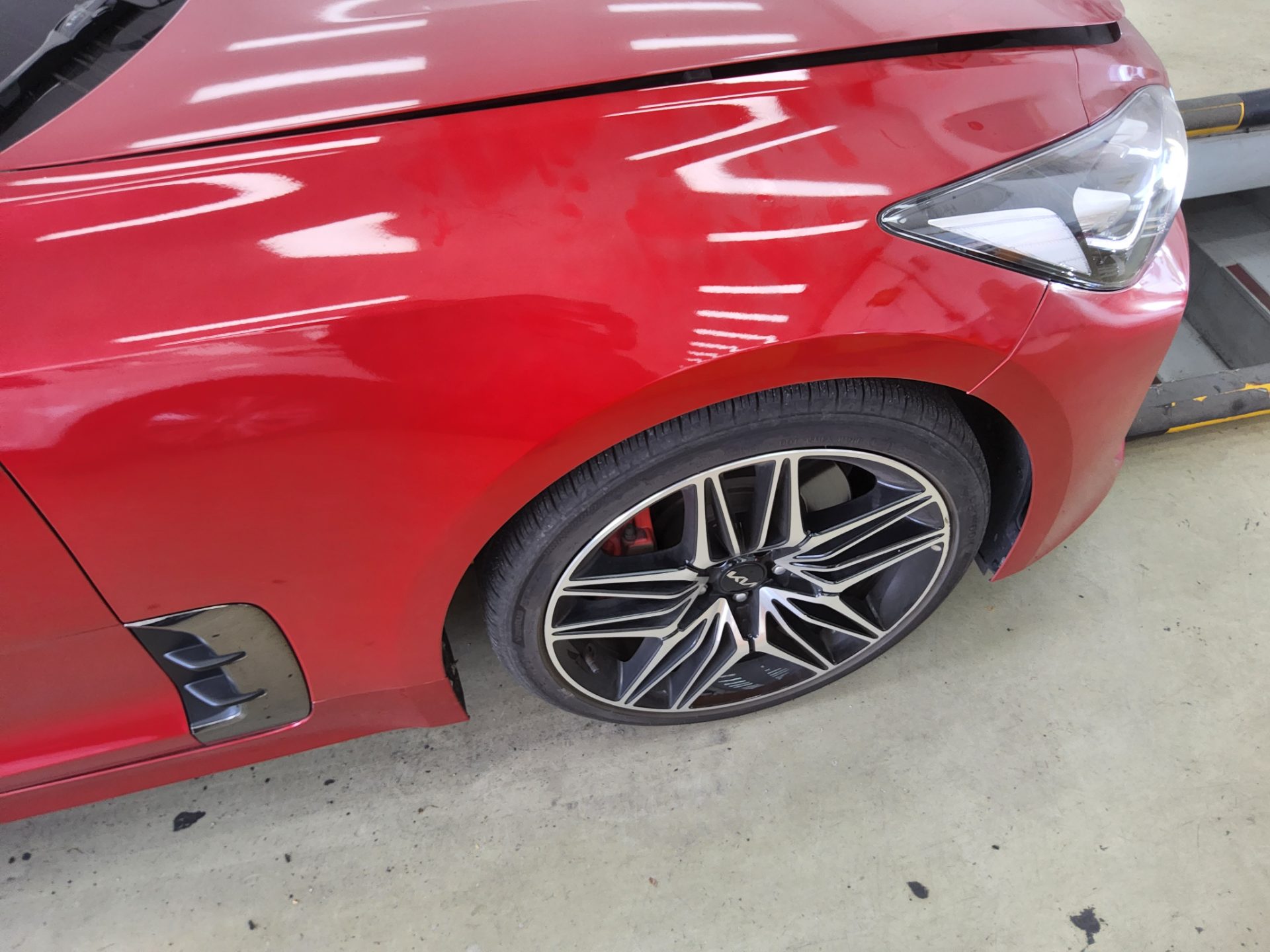 2022 - kia stinger