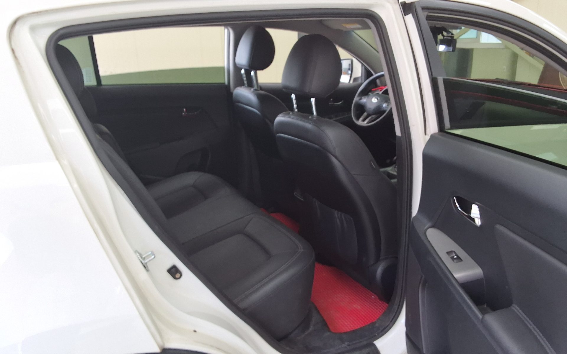 2014 - kia sportage