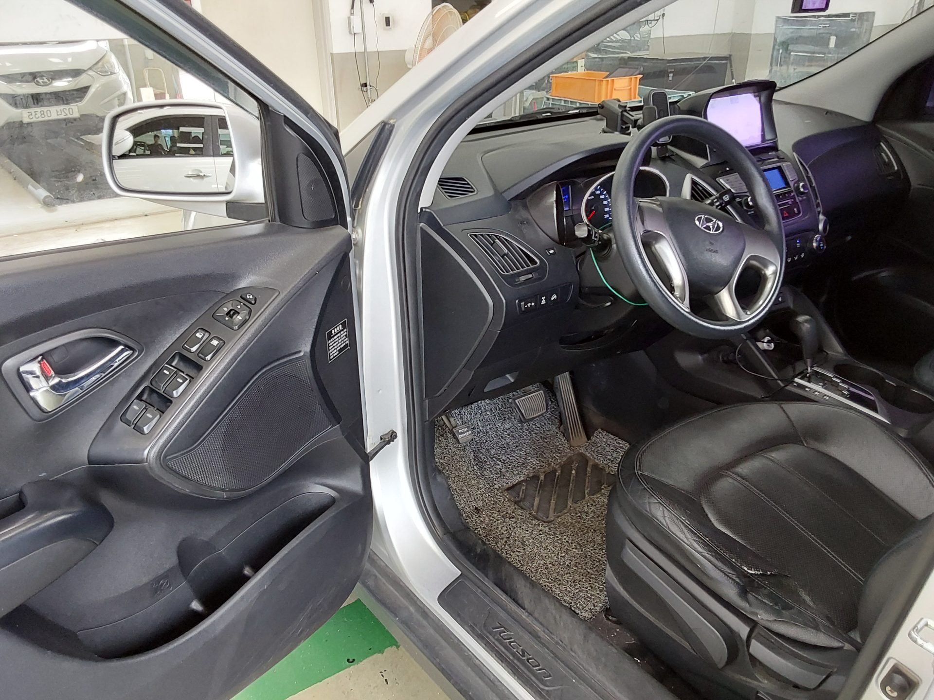 2012 - hyundai tucson