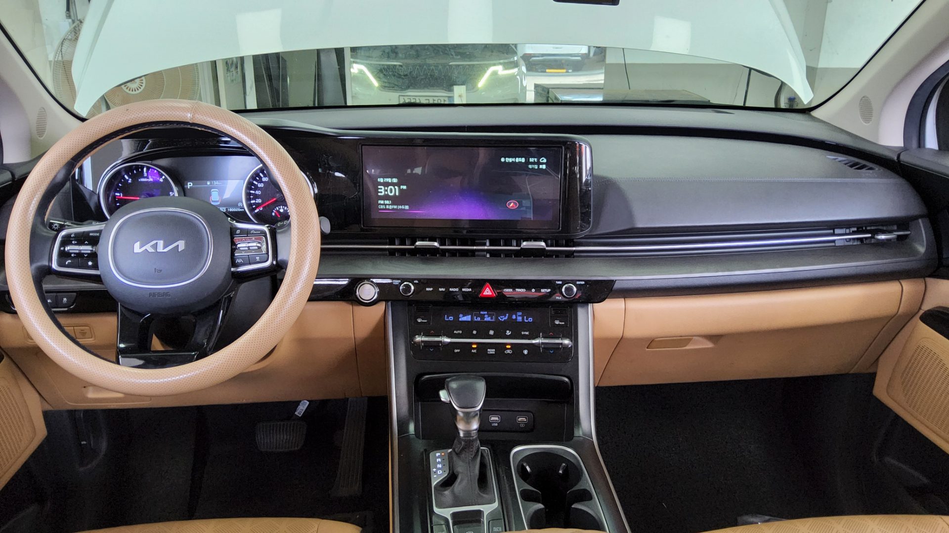 2022 - kia carnival
