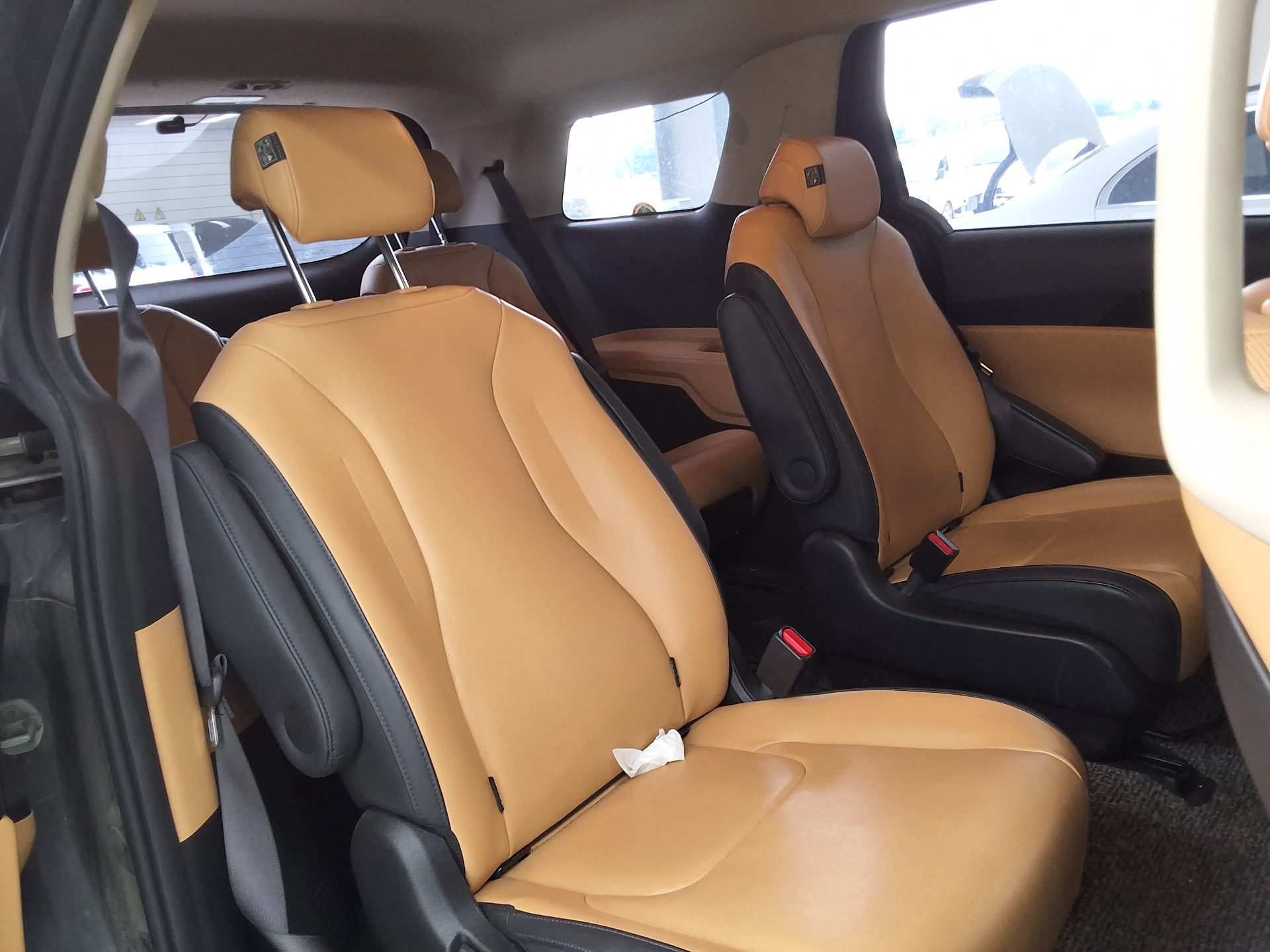 2021 - kia carnival