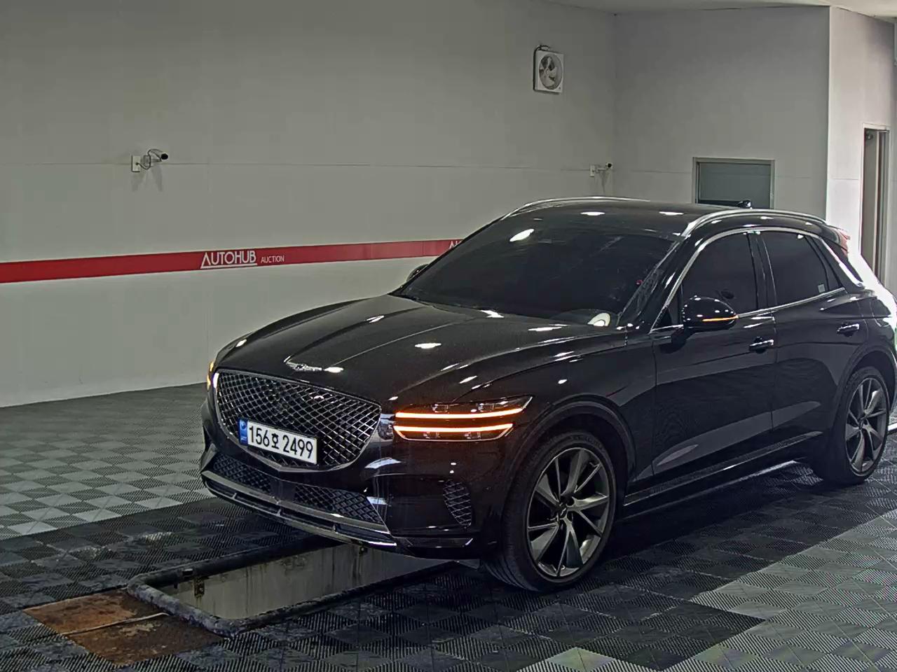 GENESIS GV70 BASE MODEL