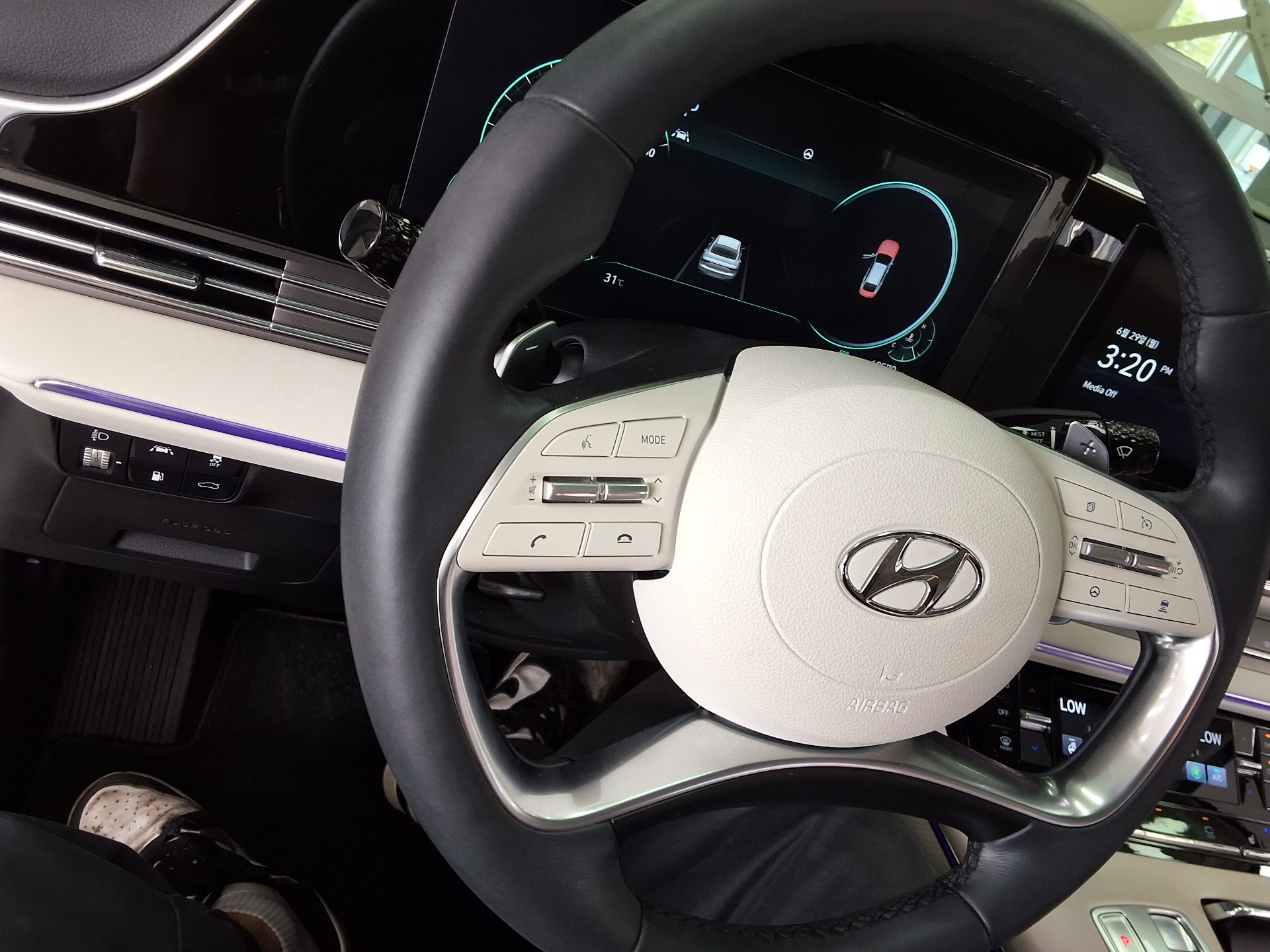 2022 - hyundai grandeur