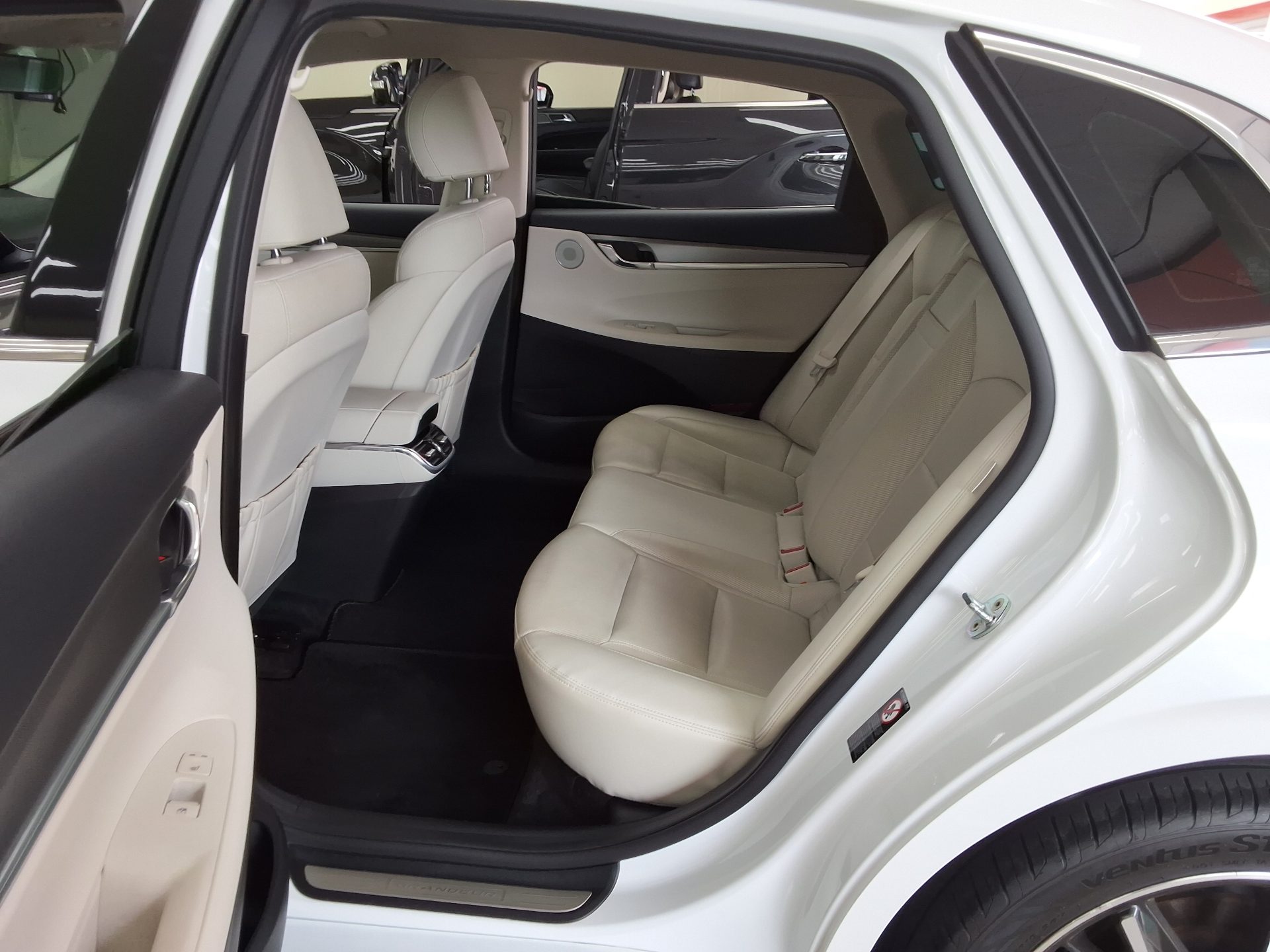 2022 - hyundai grandeur