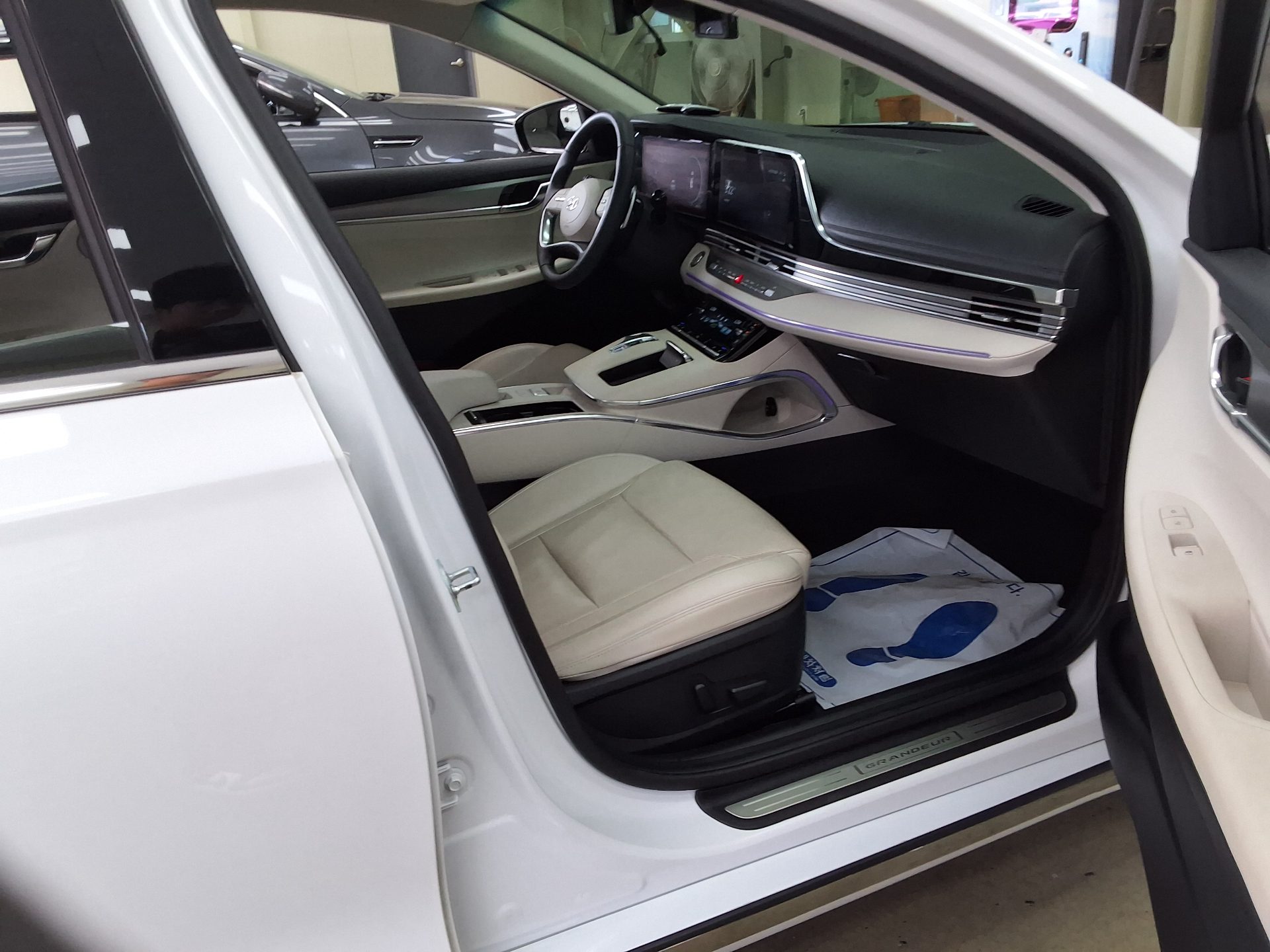 2022 - hyundai grandeur