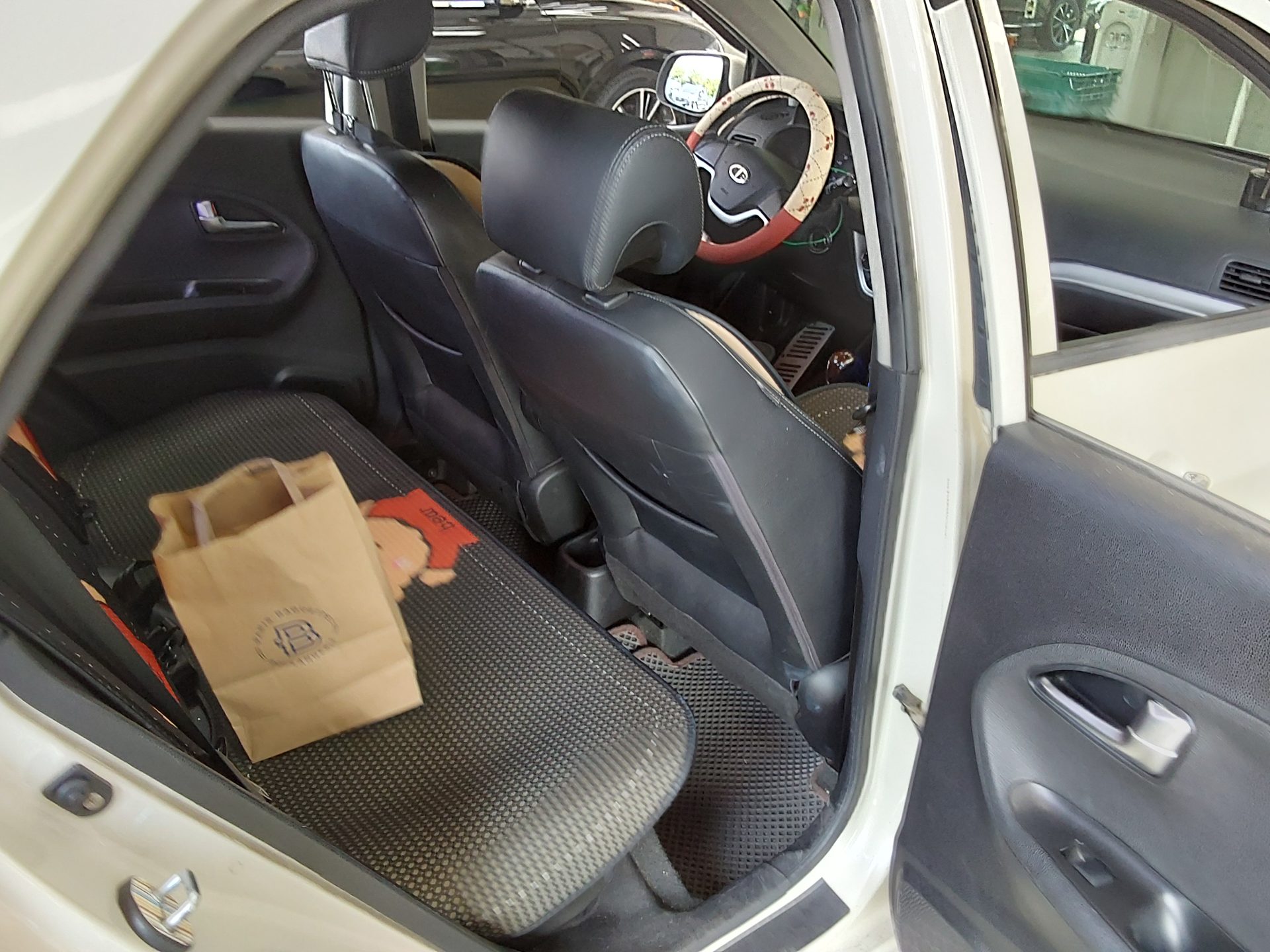 2012 - kia morning