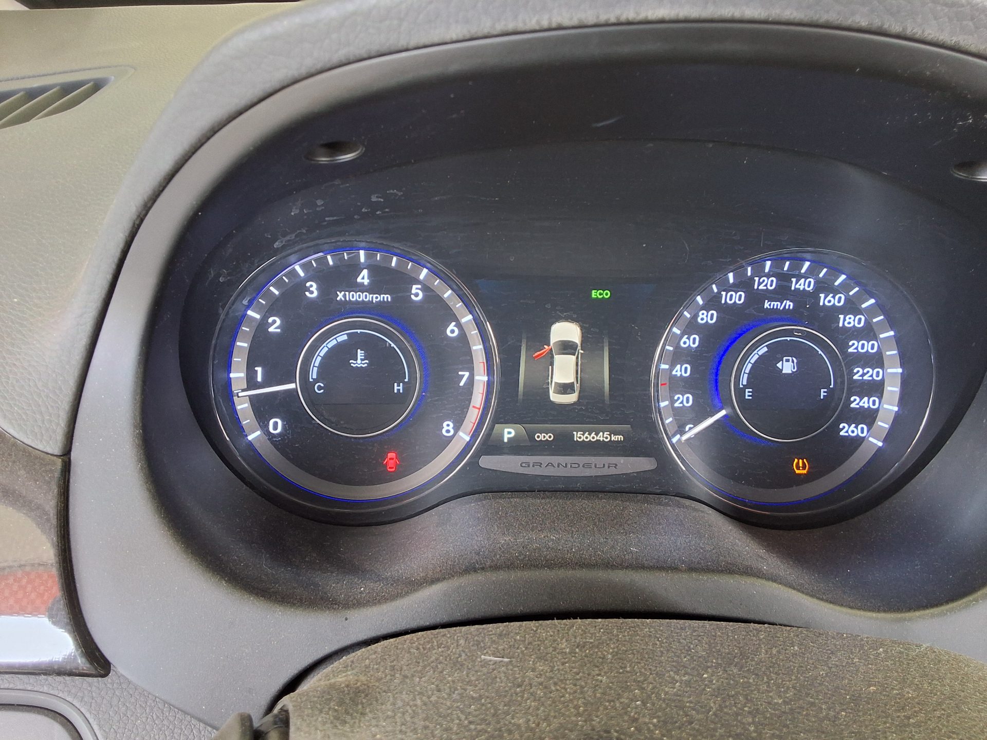2011 - hyundai grandeur
