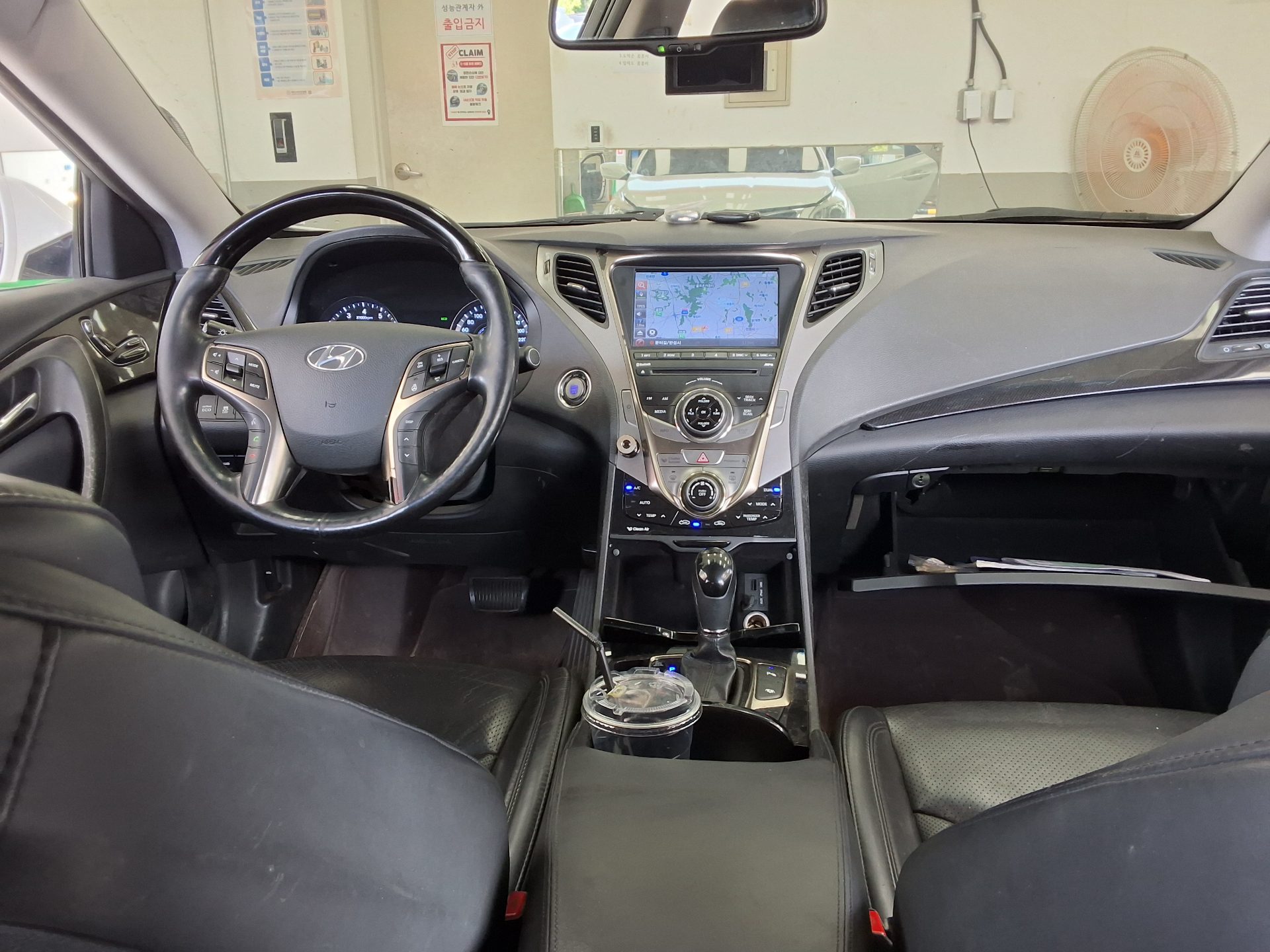 2011 - hyundai grandeur