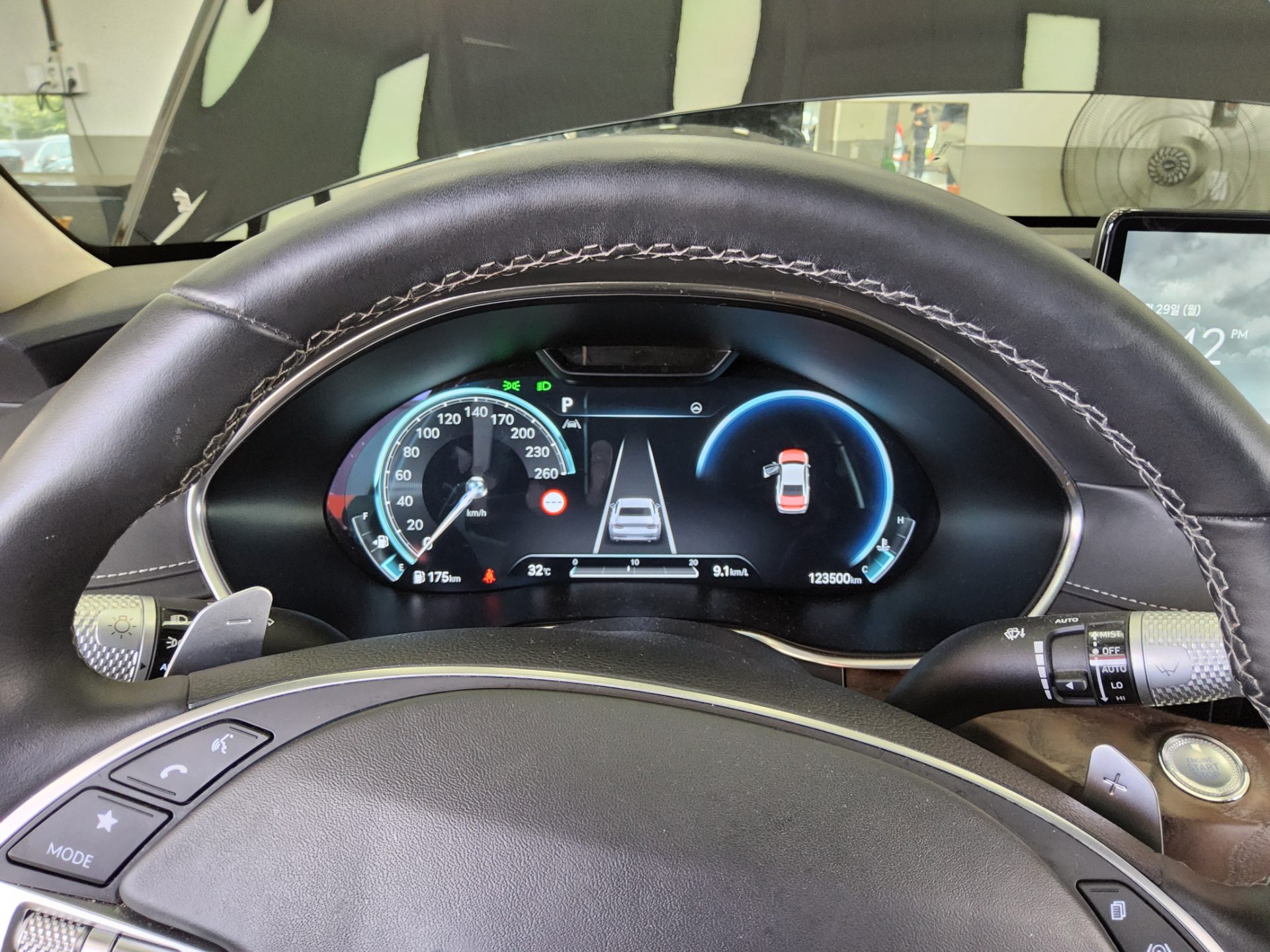 2023 - genesis g80
