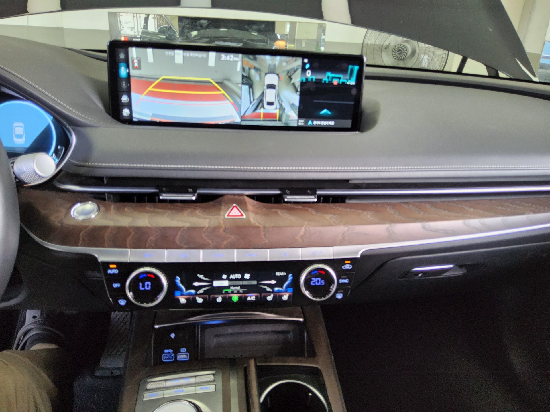 2023 - genesis g80