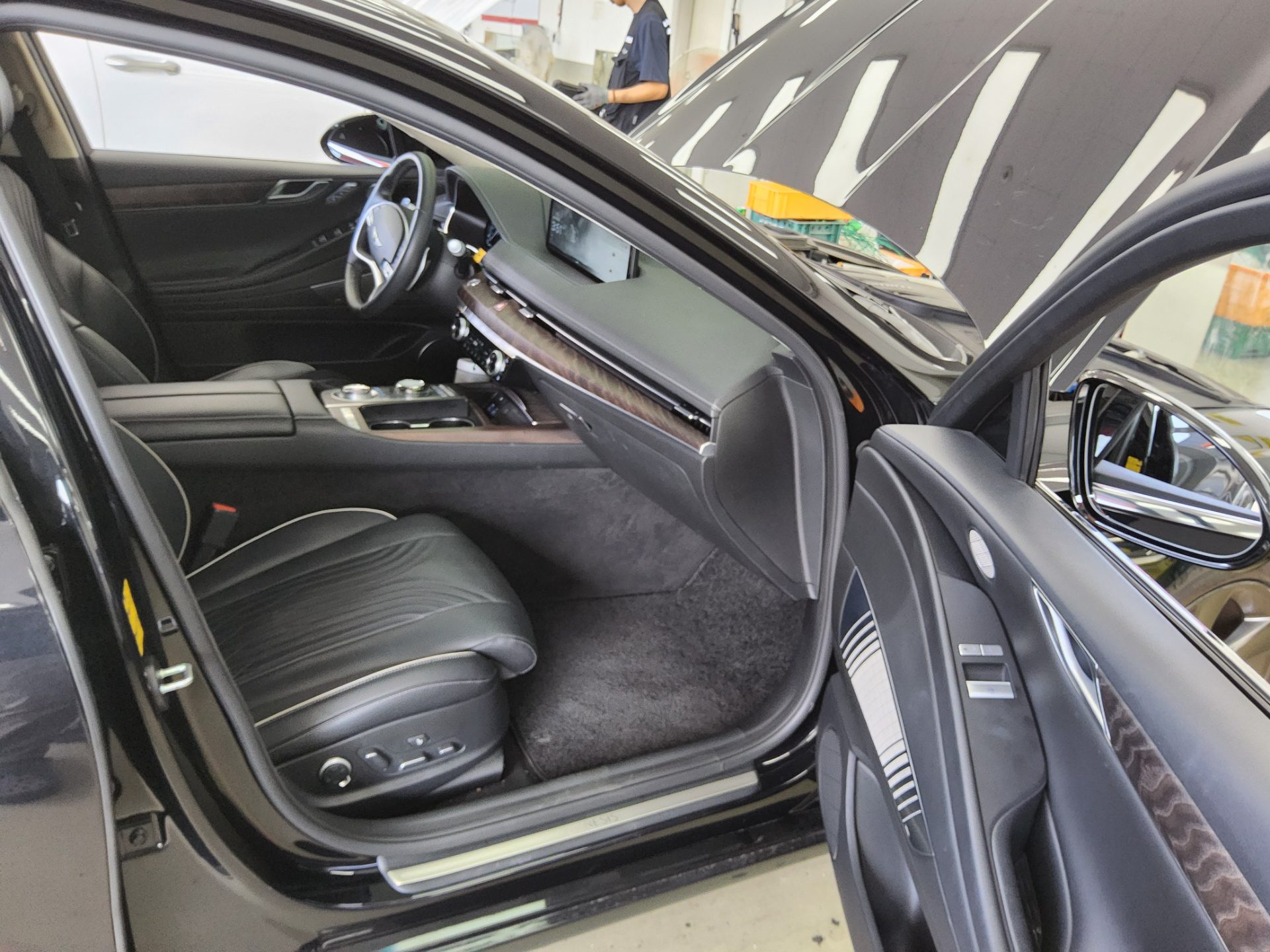 2023 - genesis g80