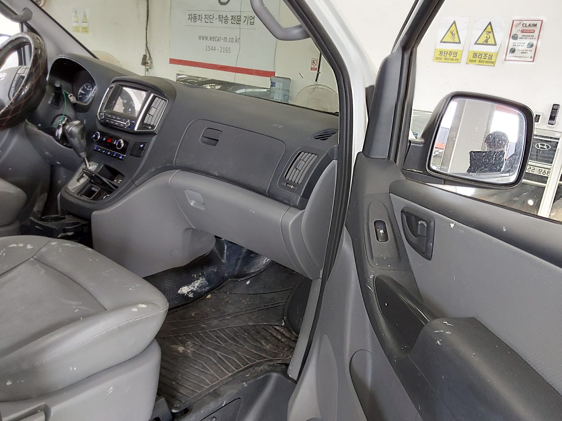 2021 - hyundai grand starex