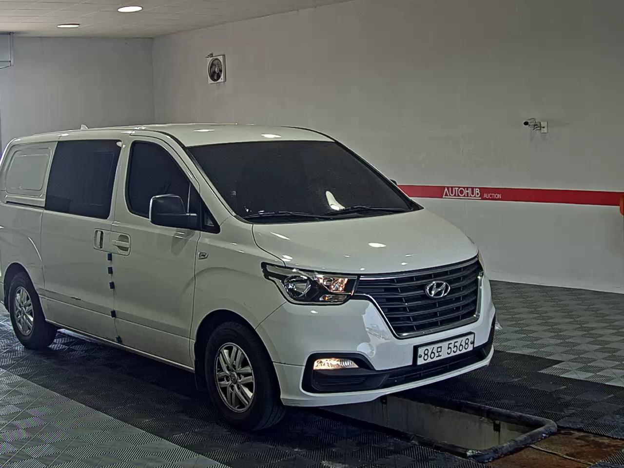 2021 - hyundai grand starex