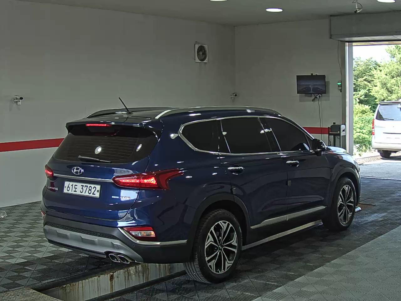 2019 - hyundai santa fe