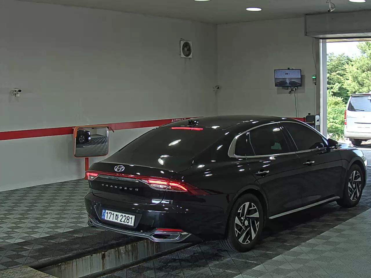 هيونداي جرانديور 2023 IG LE BLANC