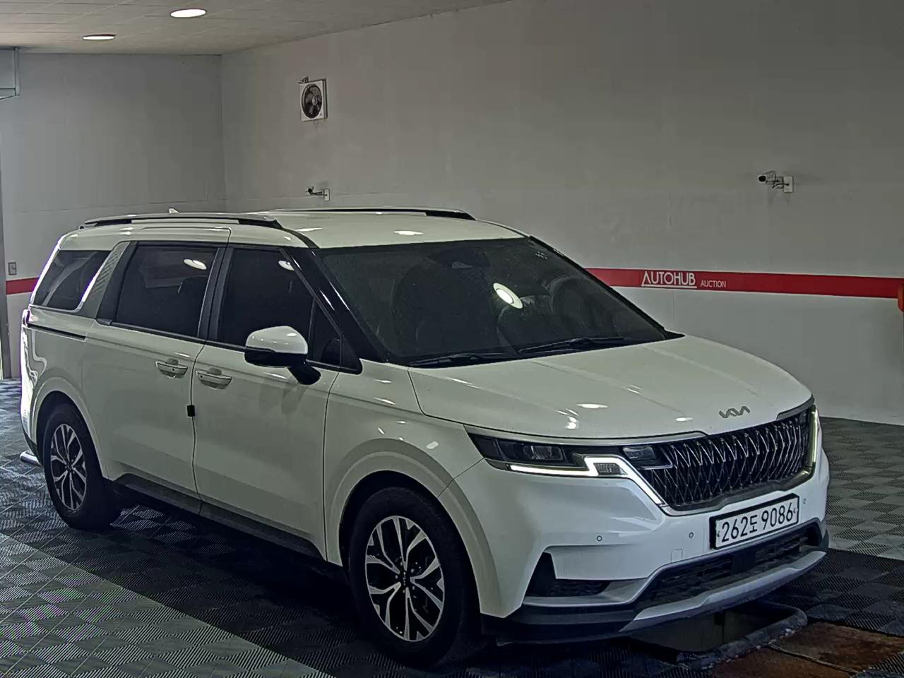 2022 - kia carnival