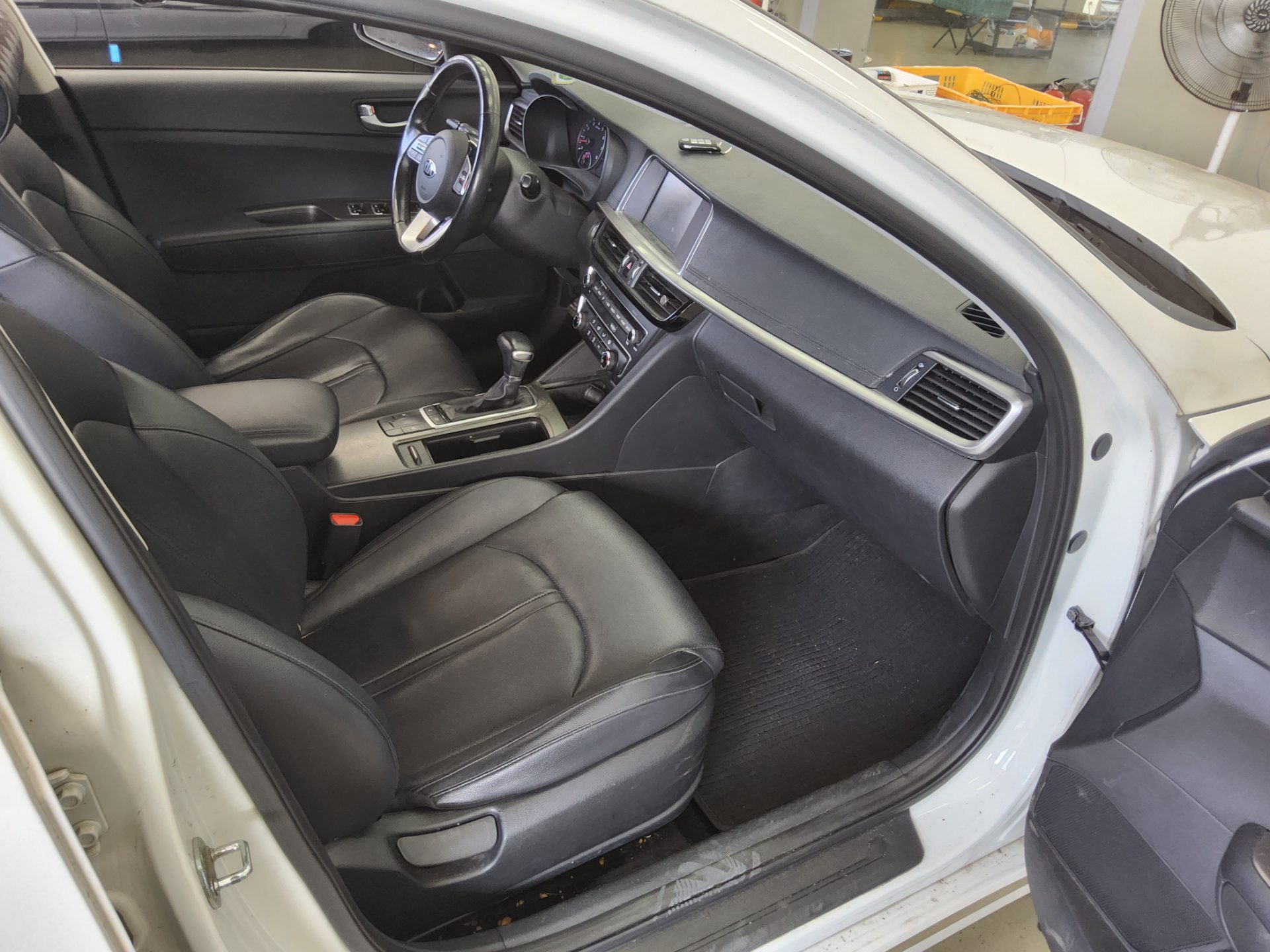 2020 - kia k5