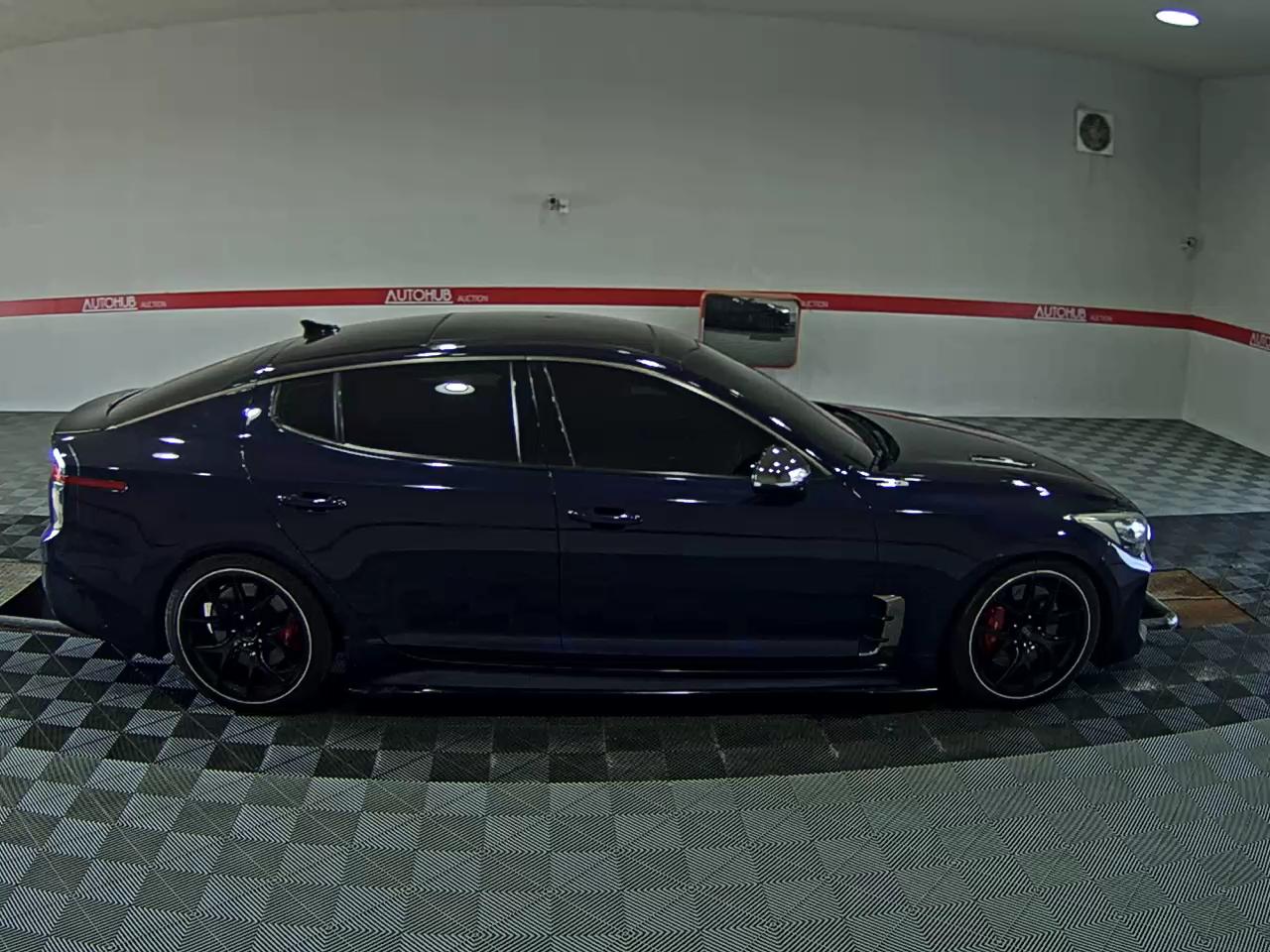 2018 - kia stinger