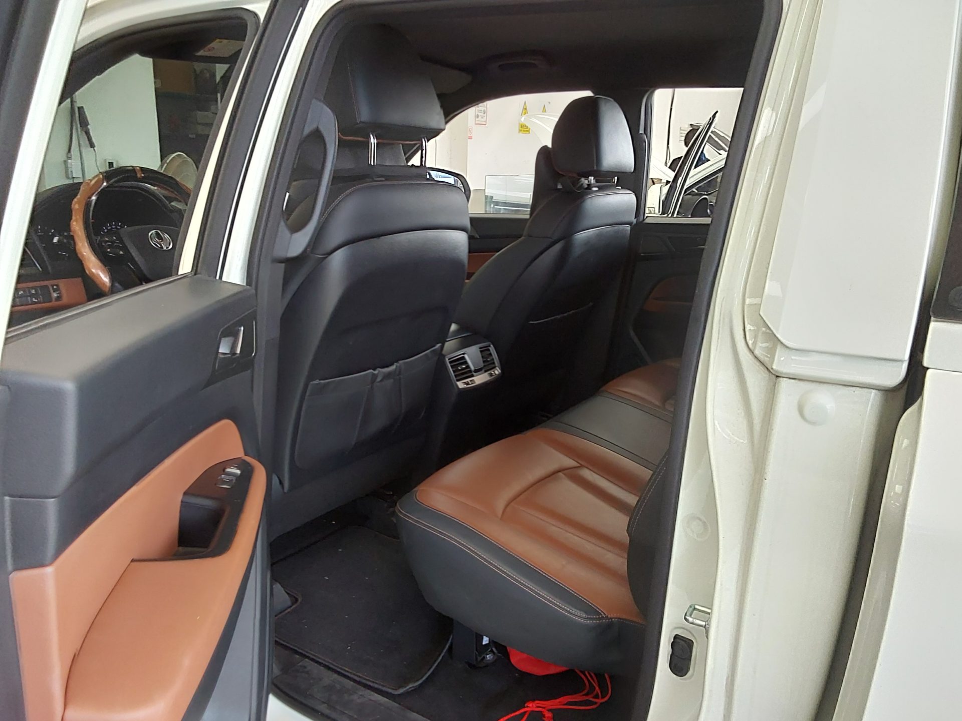 2020 - ssangyong rexton