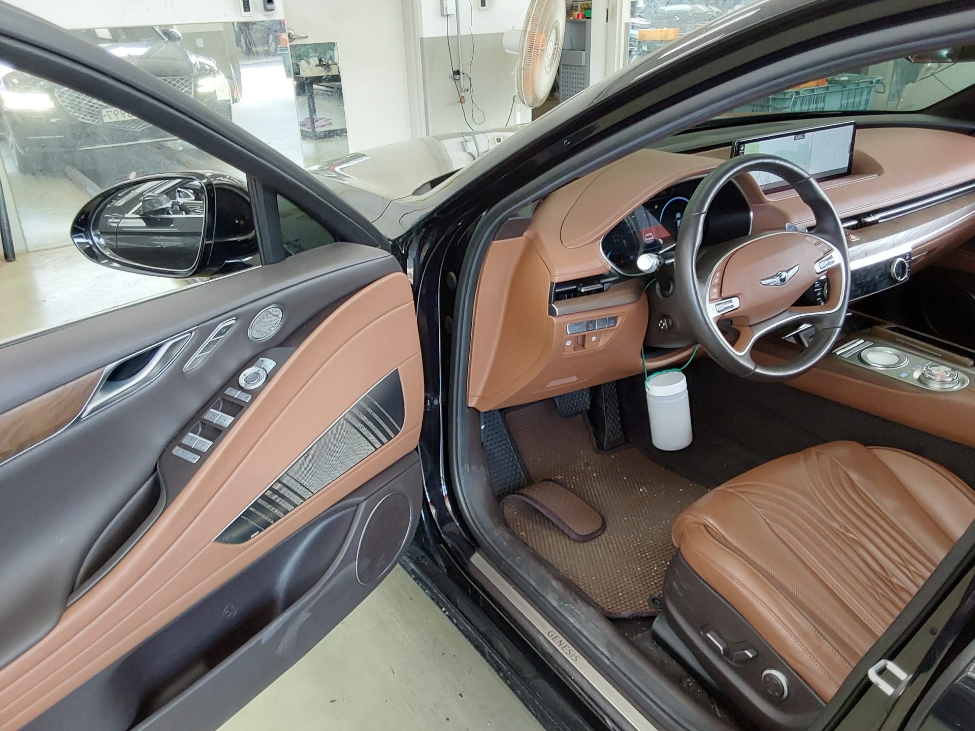 2021 - genesis g80