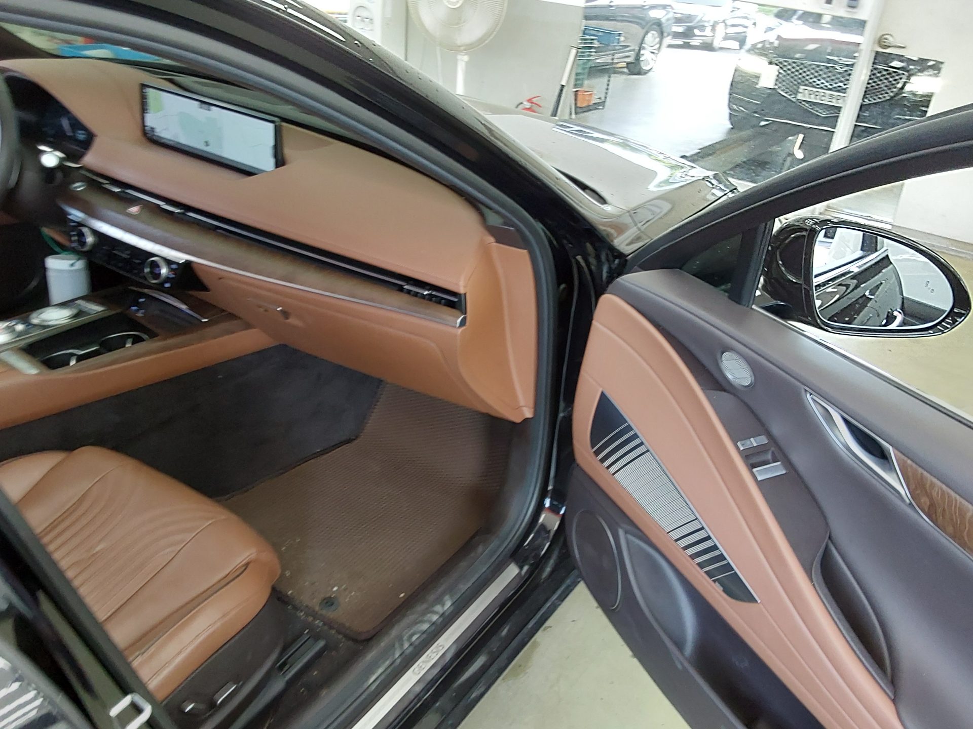 2021 - genesis g80