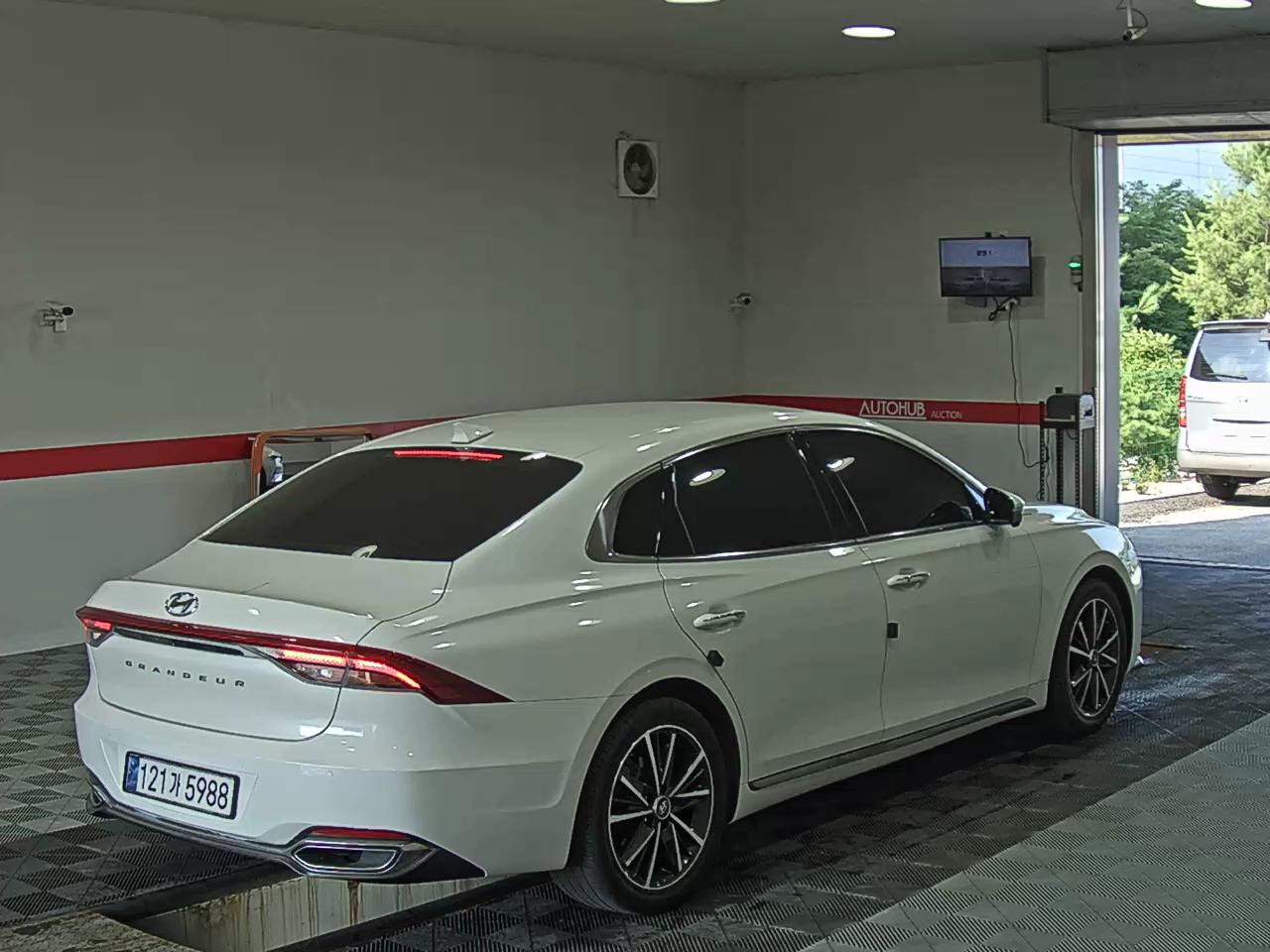 2022 - hyundai grandeur