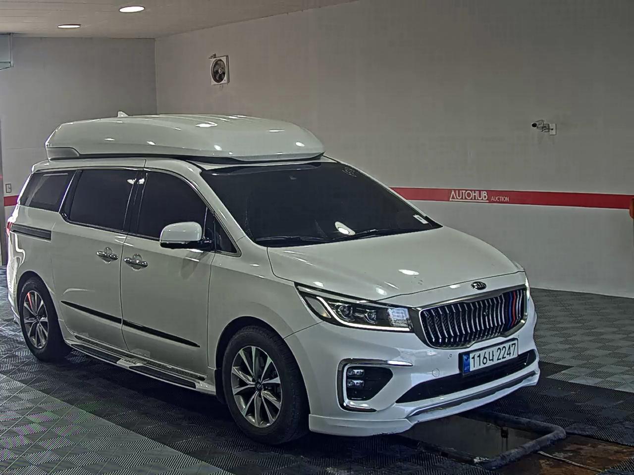 2020 - kia carnival