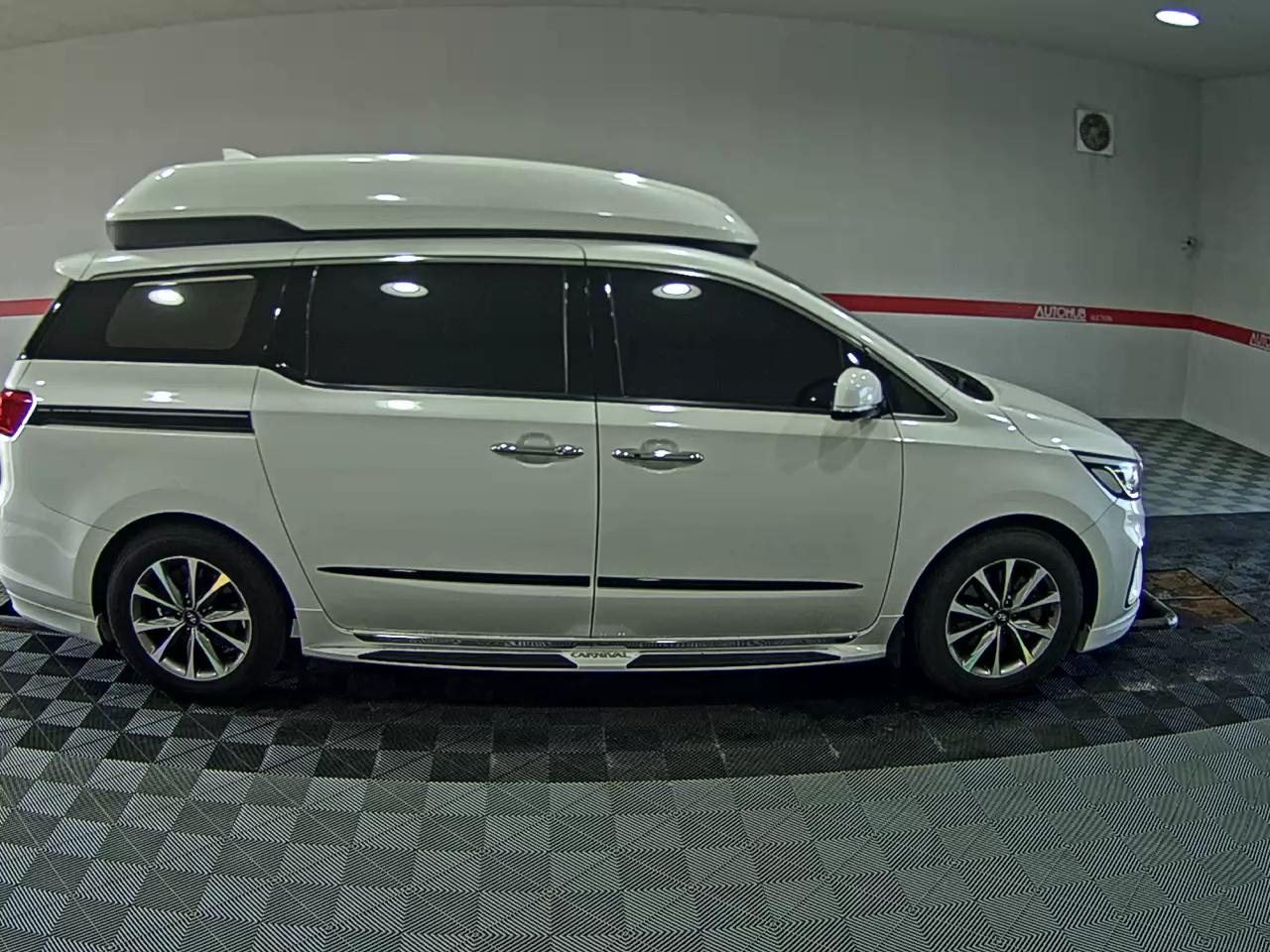 2020 - kia carnival