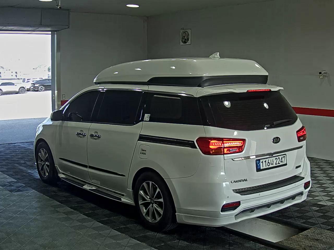 2020 - kia carnival