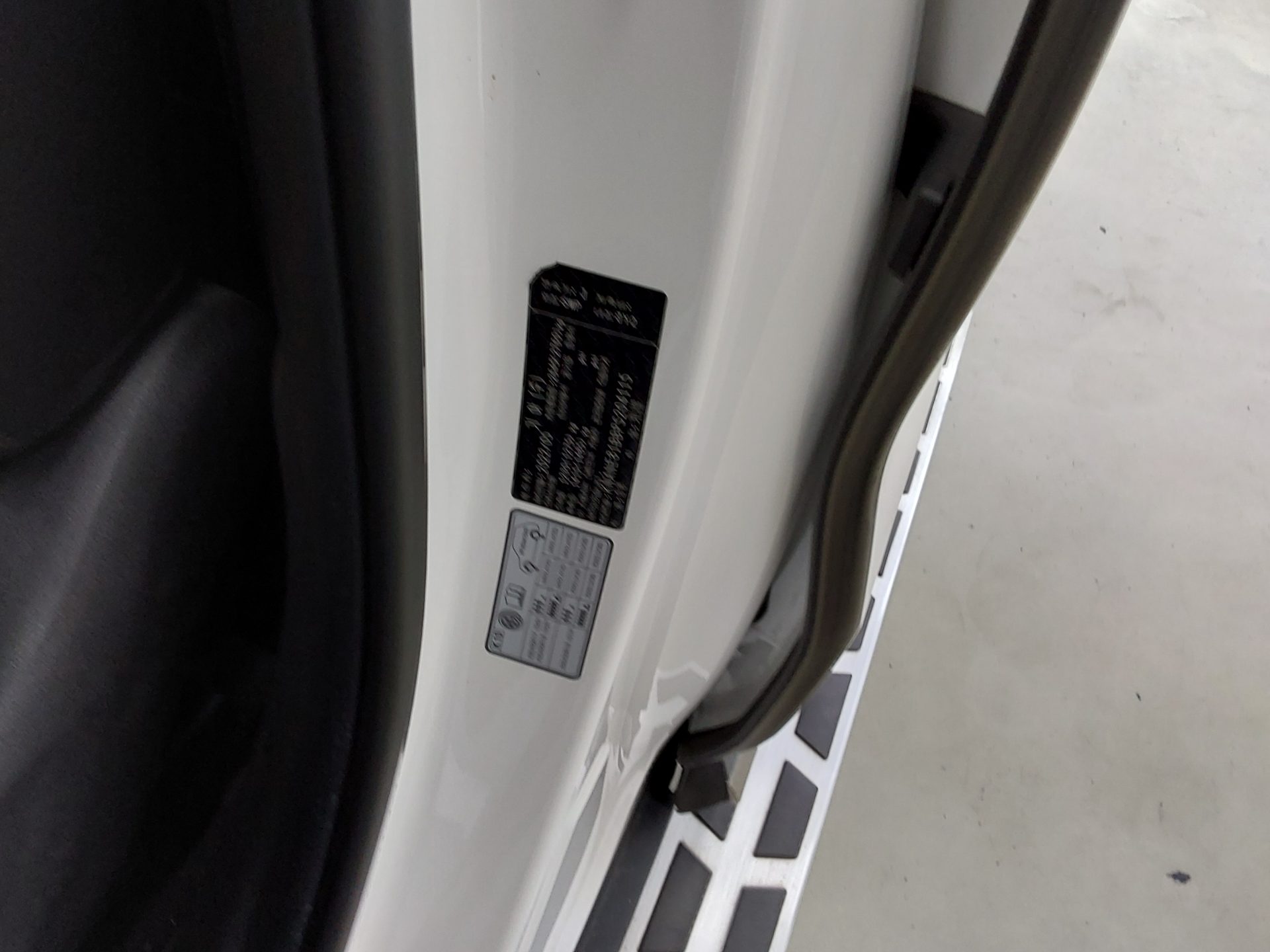 2023 - kia carnival