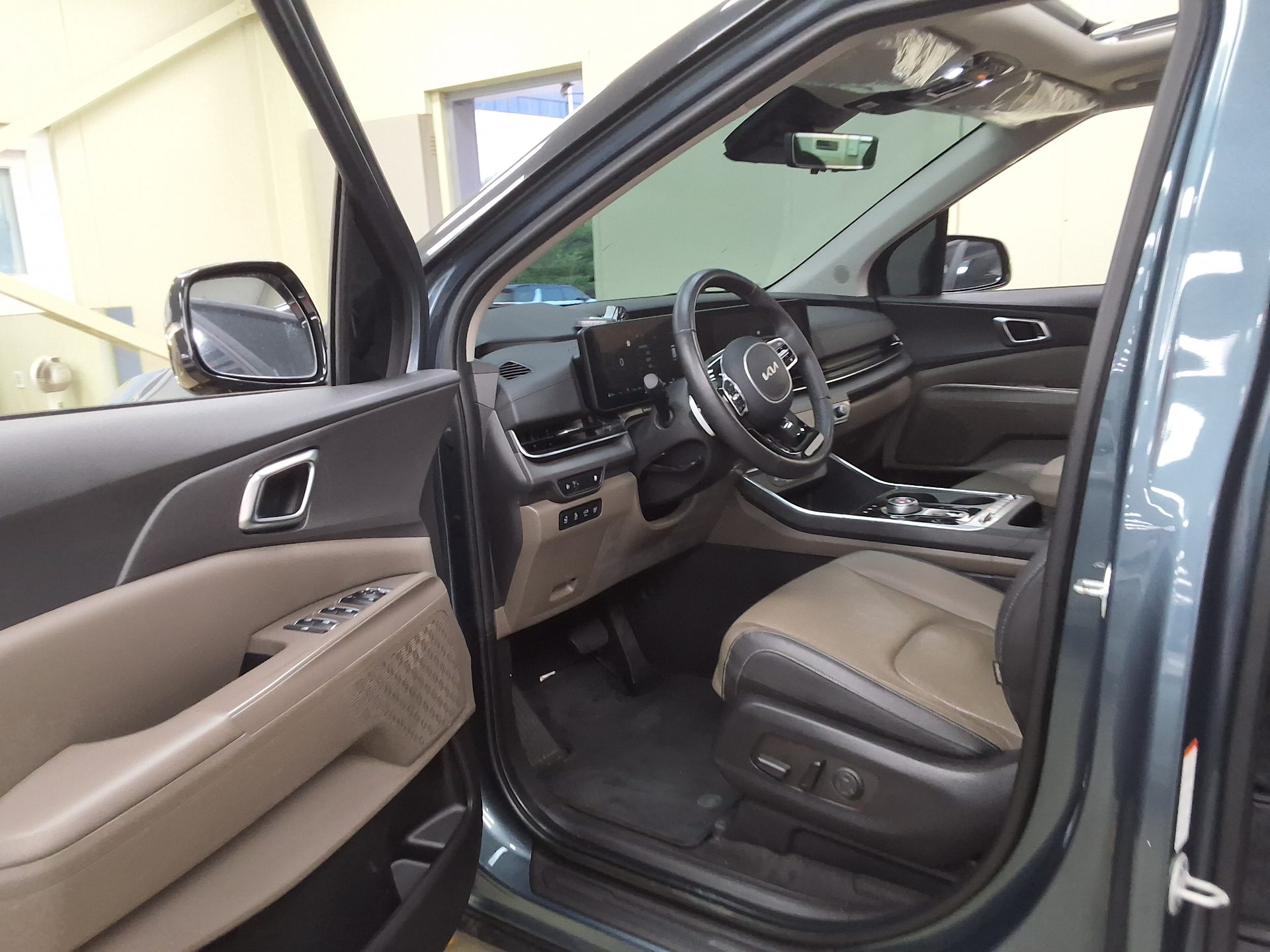 2024 - kia carnival