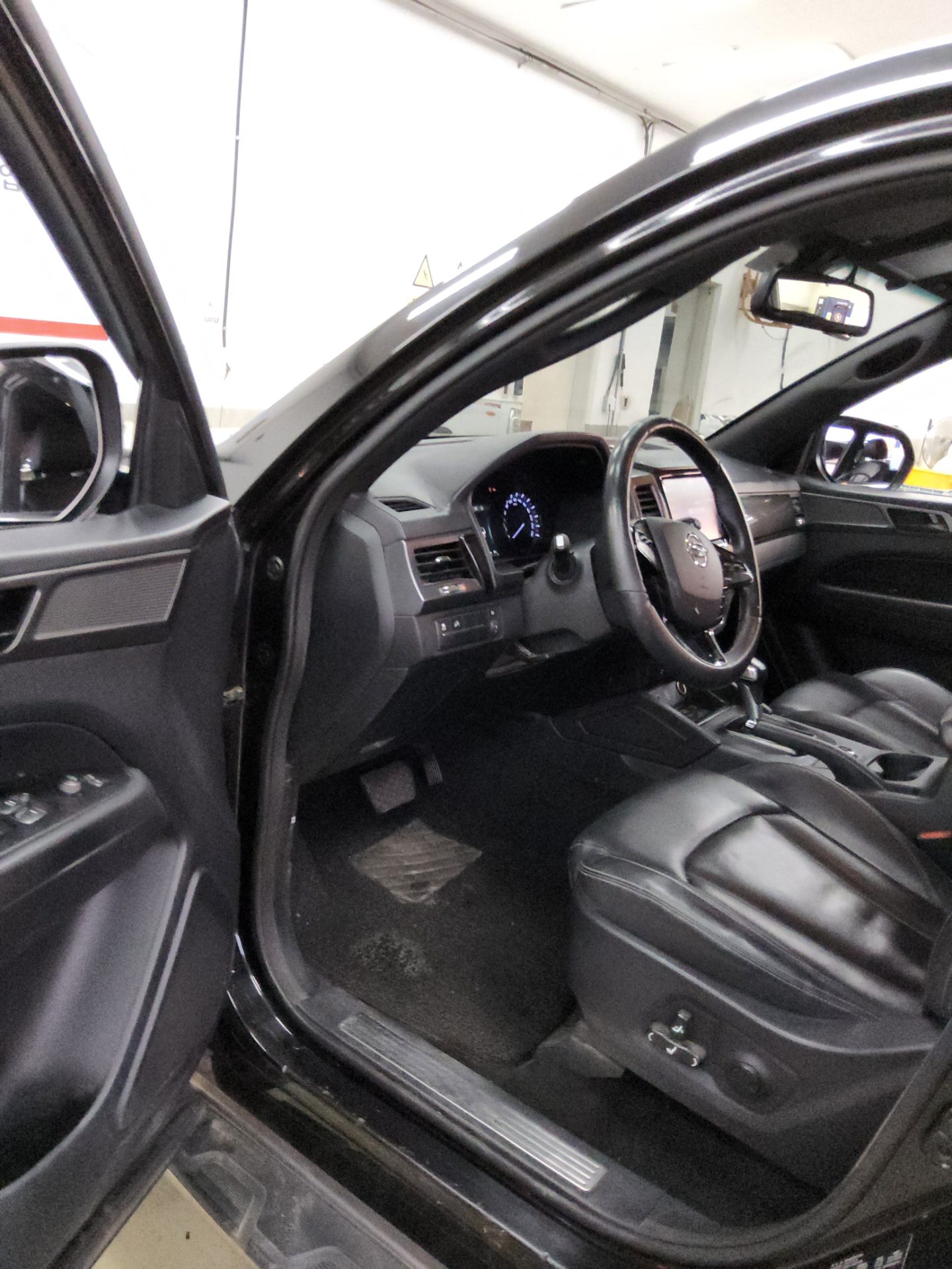 2021 - ssangyong rexton