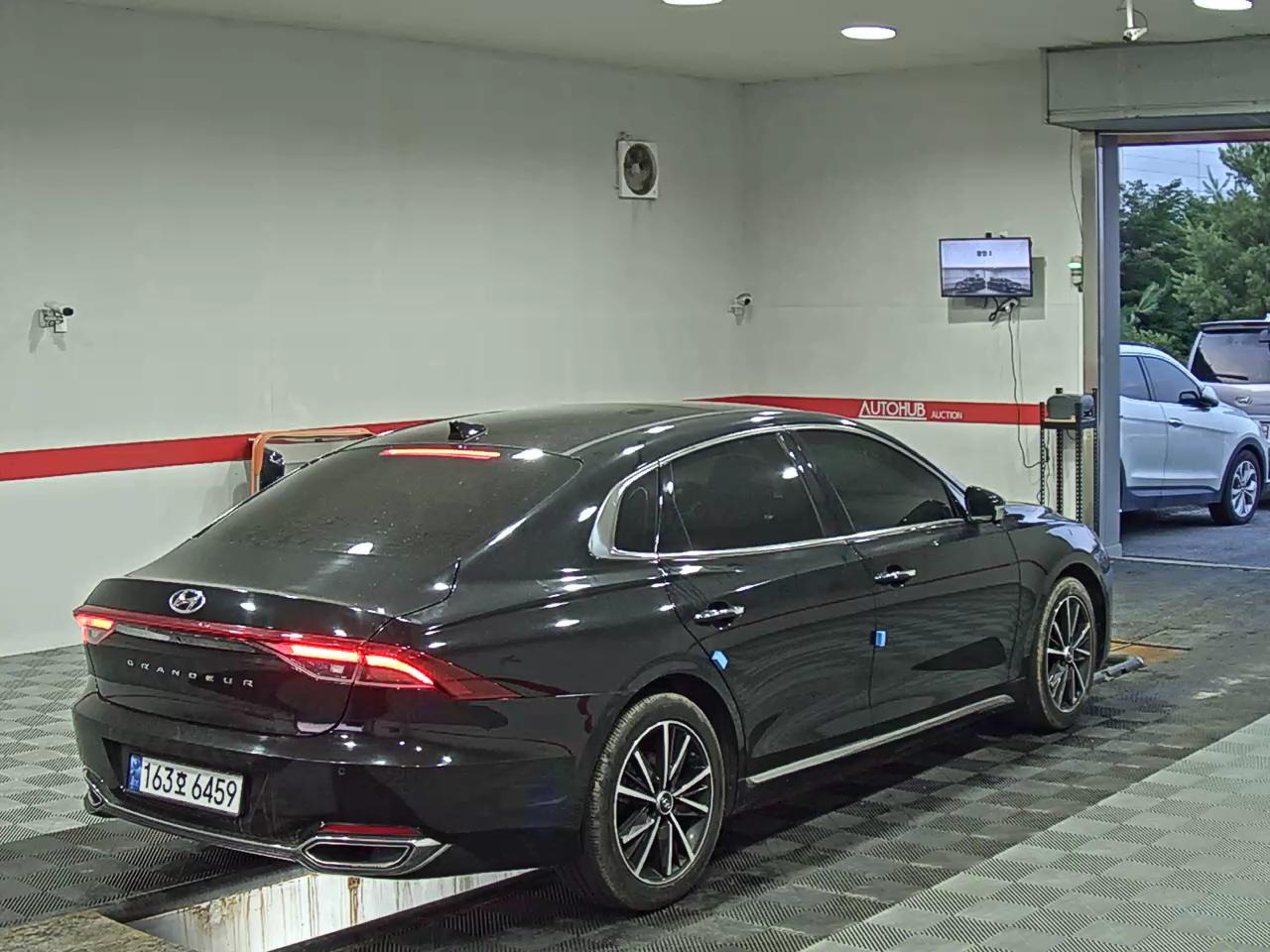 2022 - hyundai grandeur