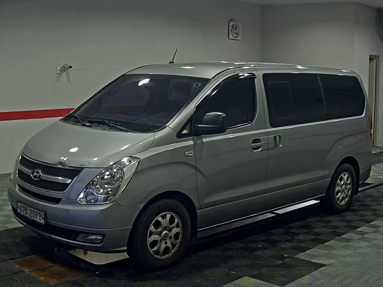 HYUNDAI GRAND STAREX CVX